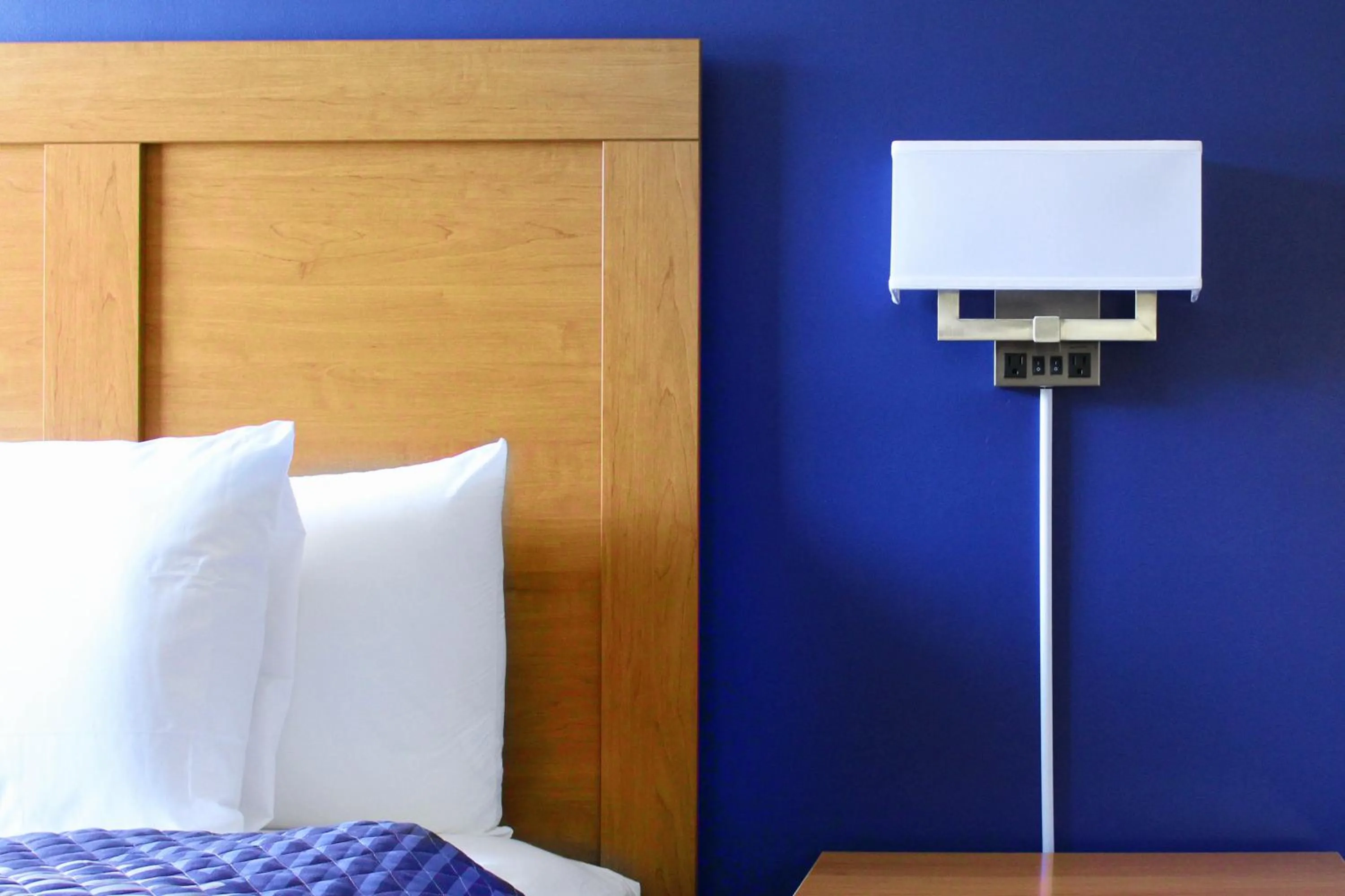 Bed in Northland Motel near University - State College, PA