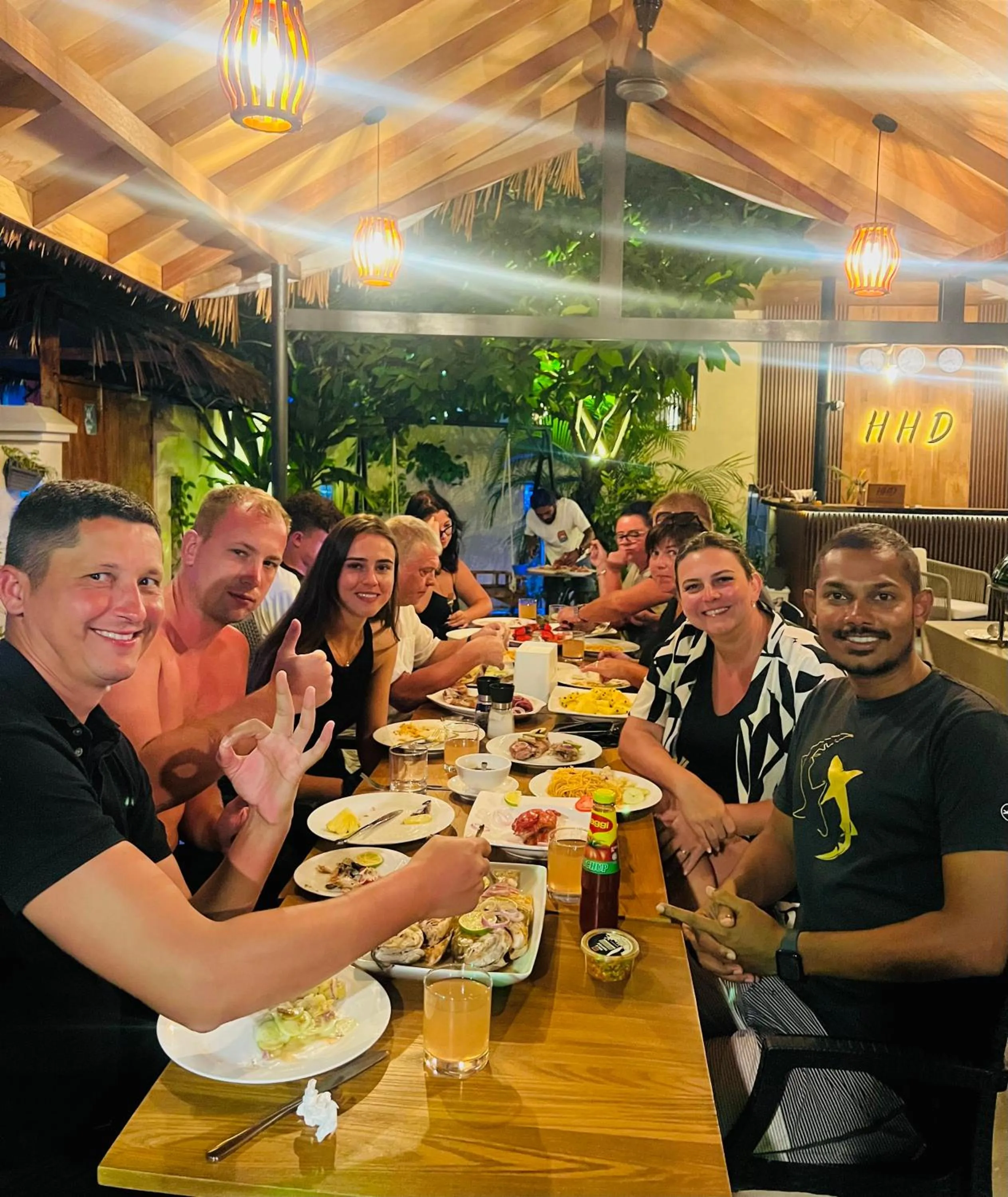 Restaurant/places to eat in Holiday Home Dhiffushi