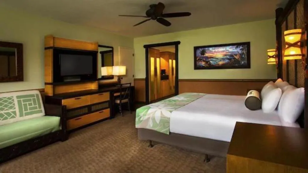 Bed in Disney's Polynesian Village Resort