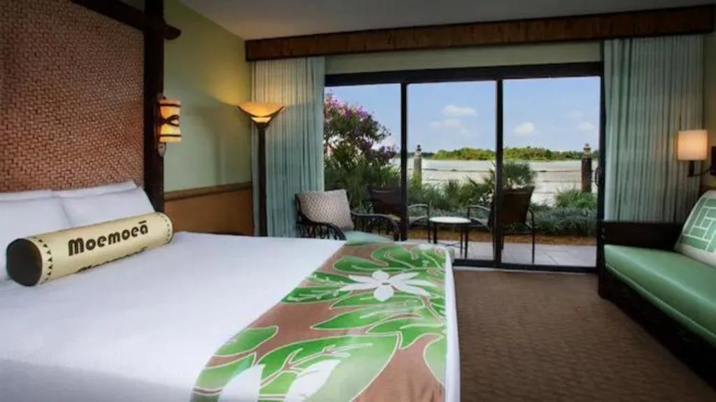 Bed in Disney's Polynesian Village Resort