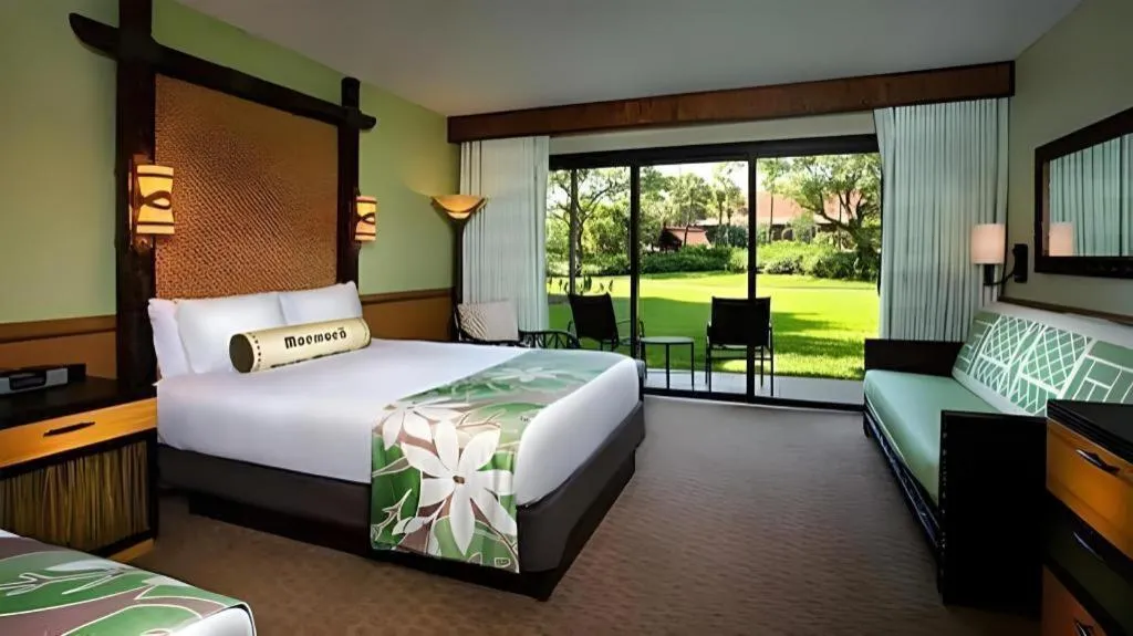 Bed in Disney's Polynesian Village Resort