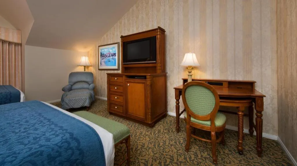 Bed in Disney's Grand Floridian Resort And Spa