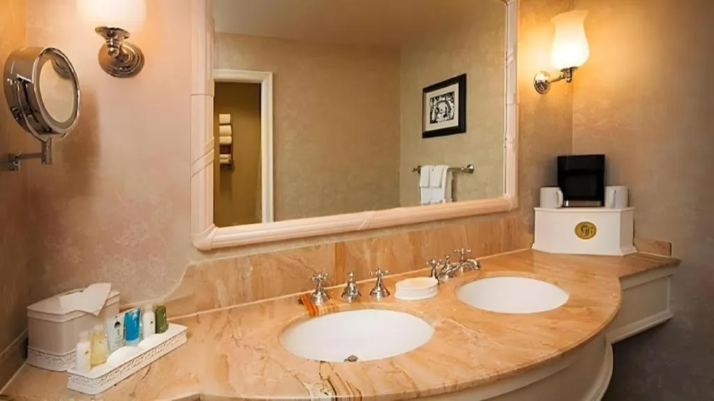 Disney's Grand Floridian Resort And Spa