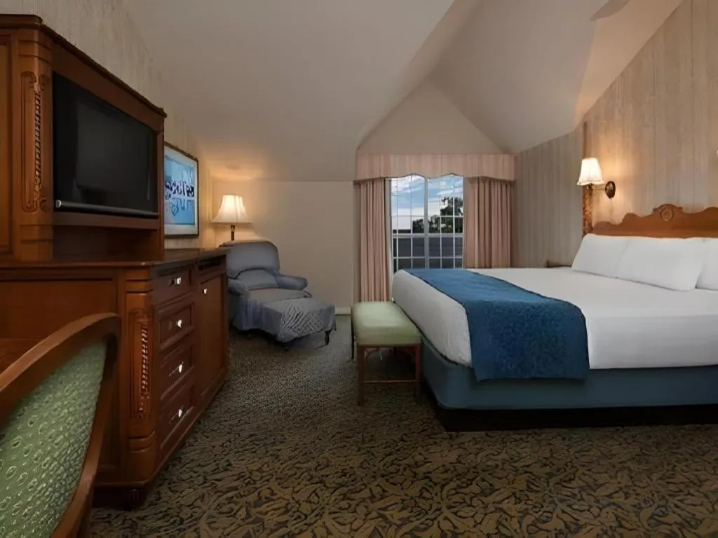 Bed in Disney's Grand Floridian Resort And Spa