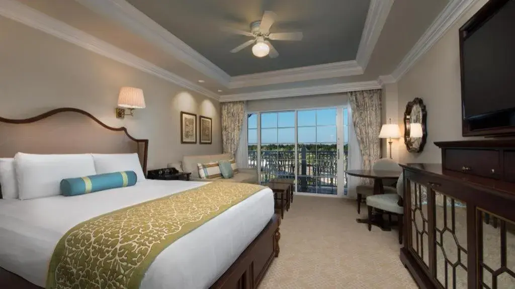 Bed in Disney's Grand Floridian Resort And Spa Bed in Disney's Grand Floridian Resort And Spa
