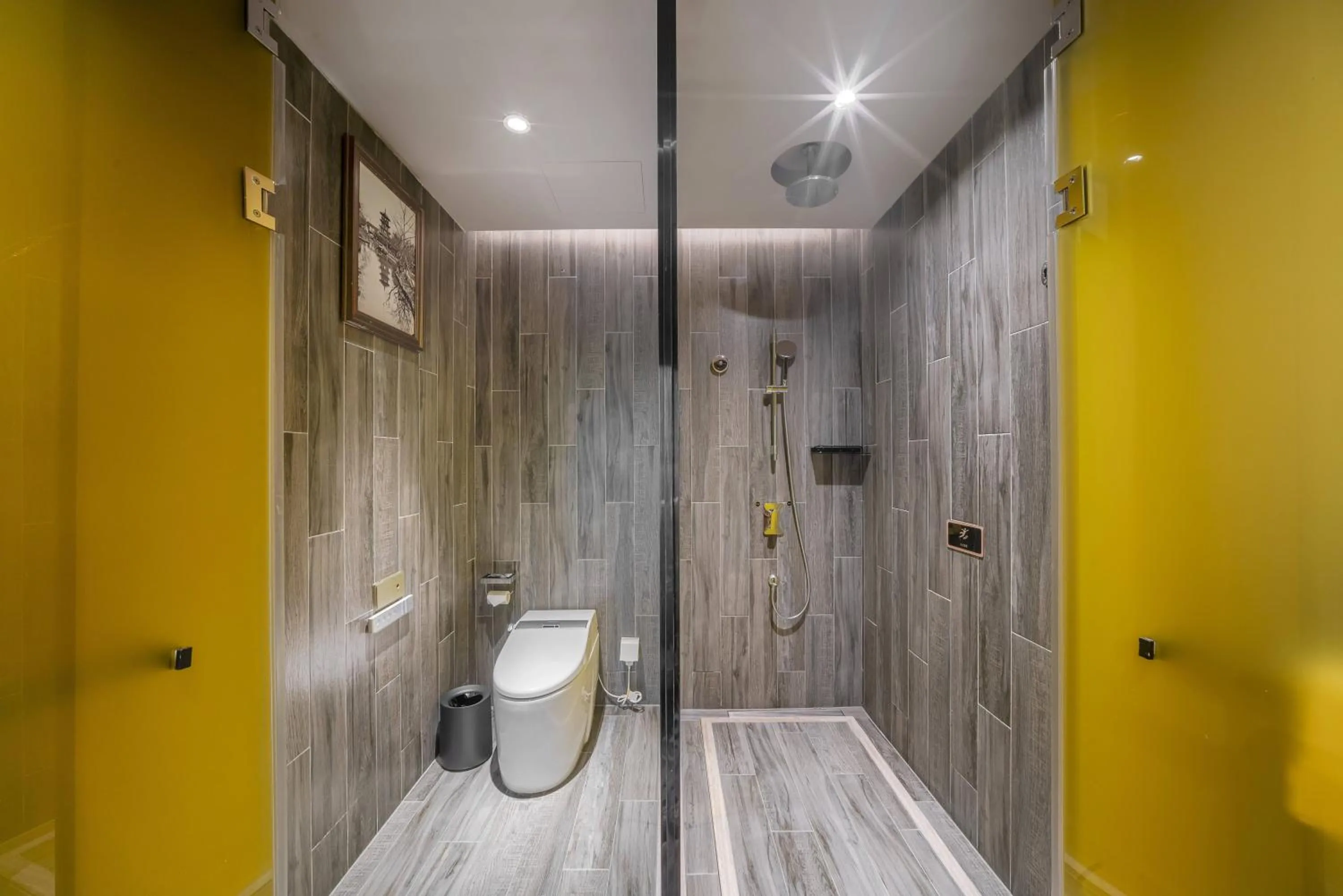 Shower in Movietel Hangzhou