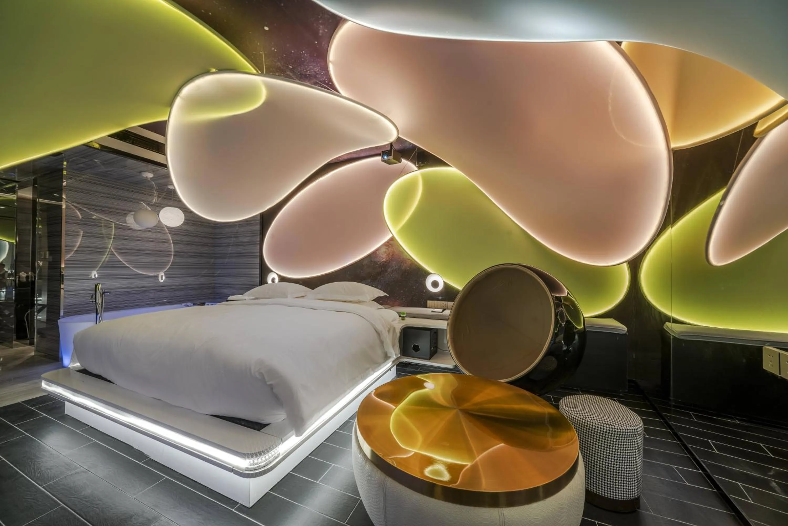 Bed in Movietel Hangzhou