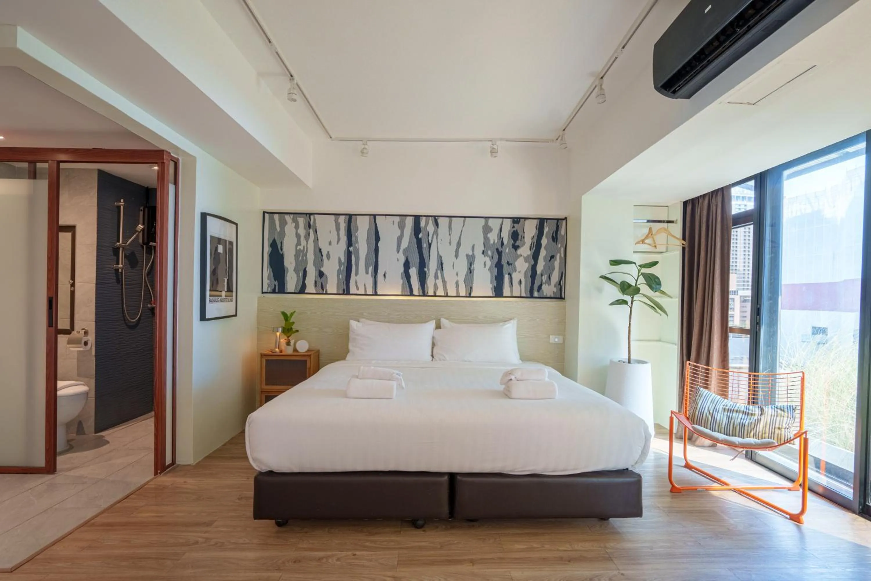 Bed in Gecko EYE Hotel