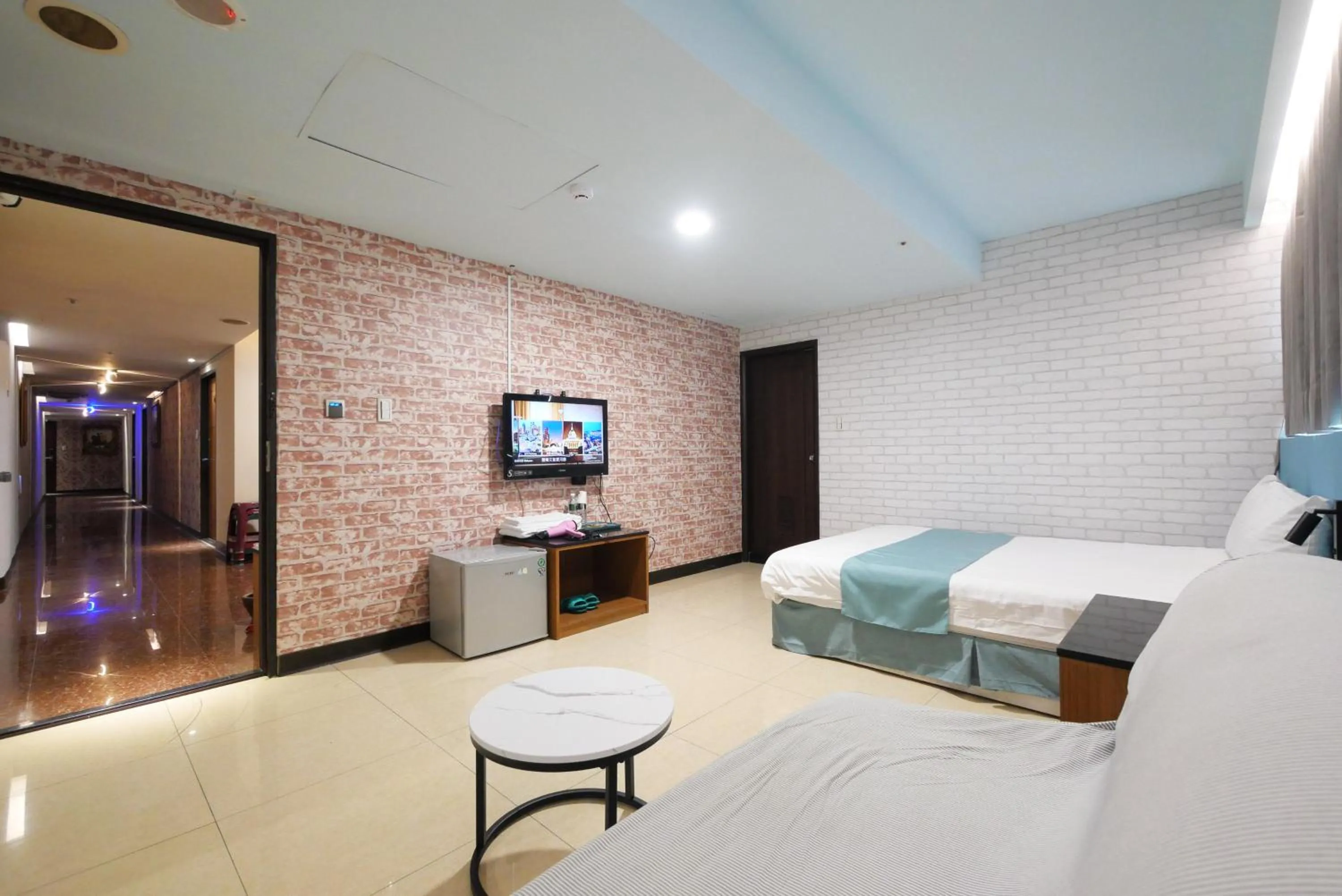 Bed in I Hi Loveriver Hotel