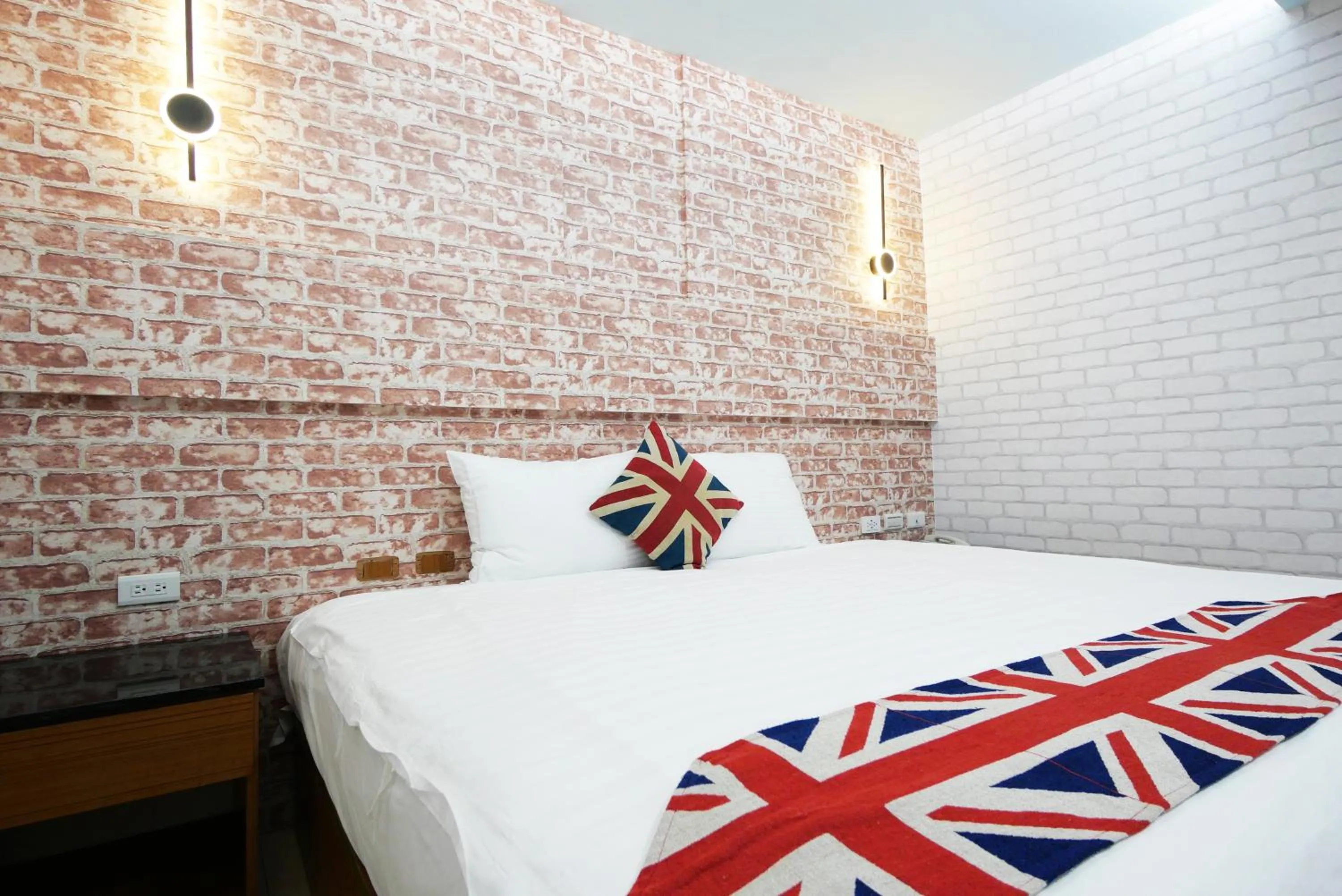 Bed in I Hi Loveriver Hotel