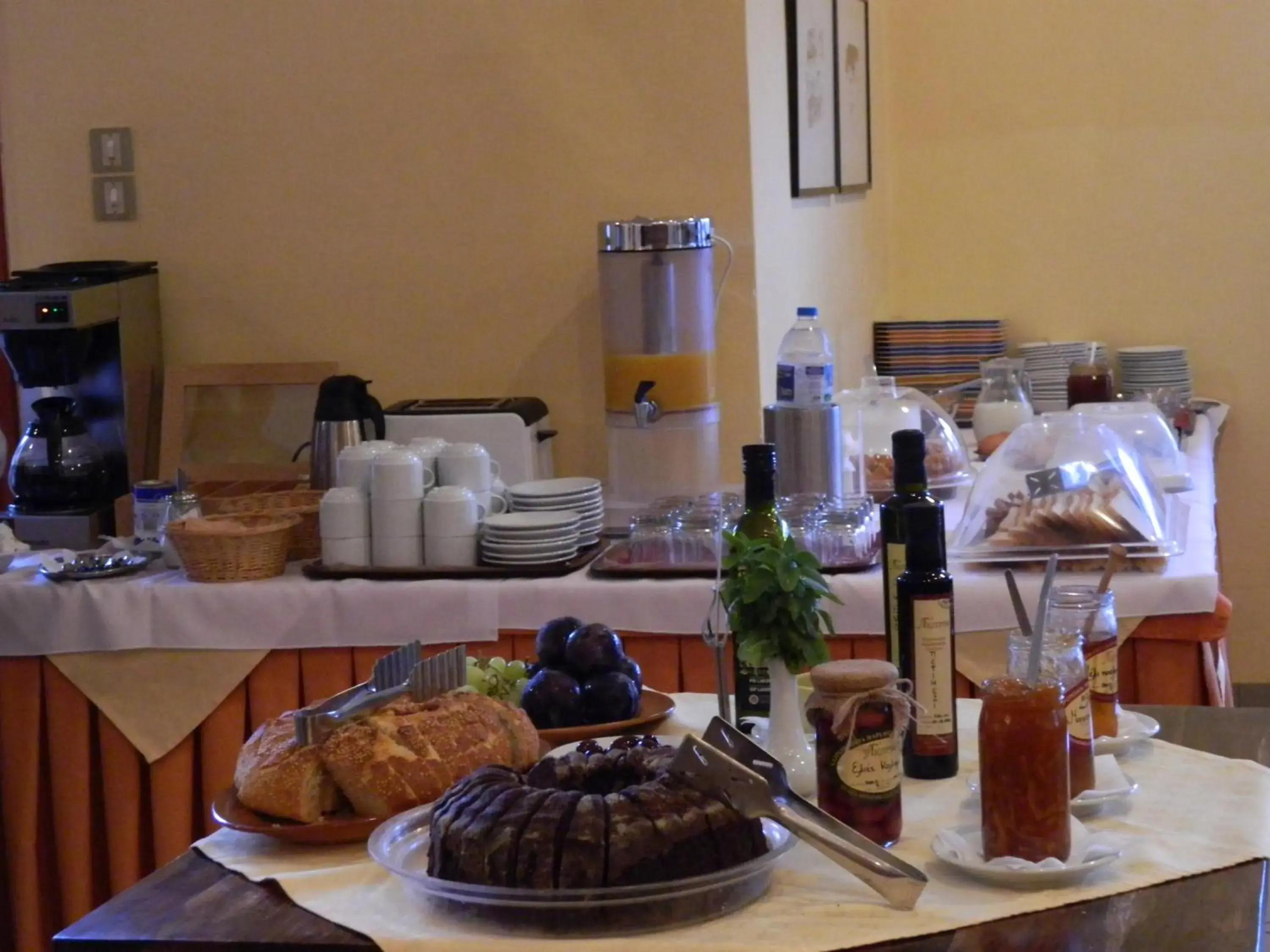 Restaurant/places to eat in The Flower Of Monemvasia Hotel Restaurant/places to eat in The Flower Of Monemvasia Hotel