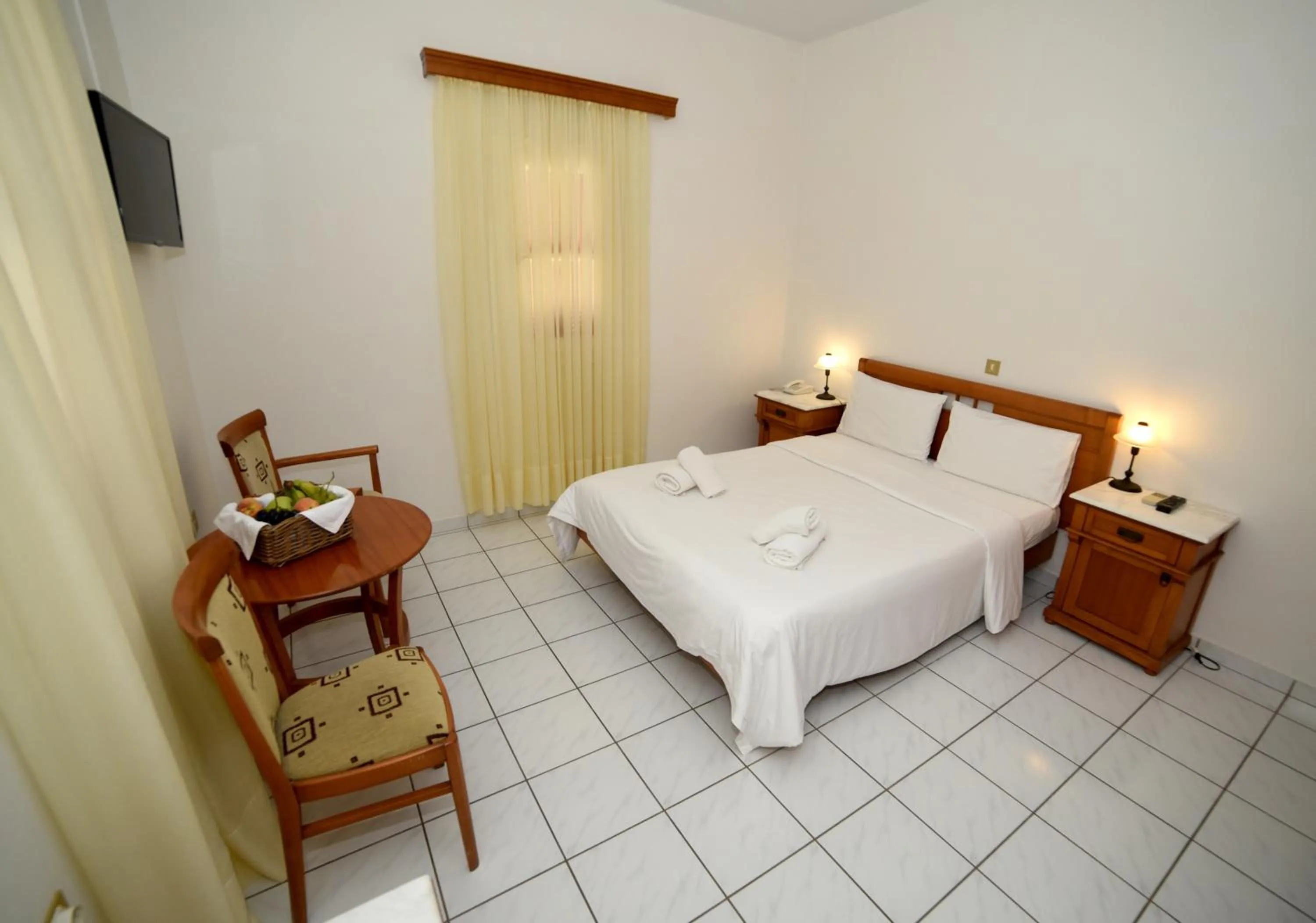 Bedroom, Bed in The Flower Of Monemvasia Hotel