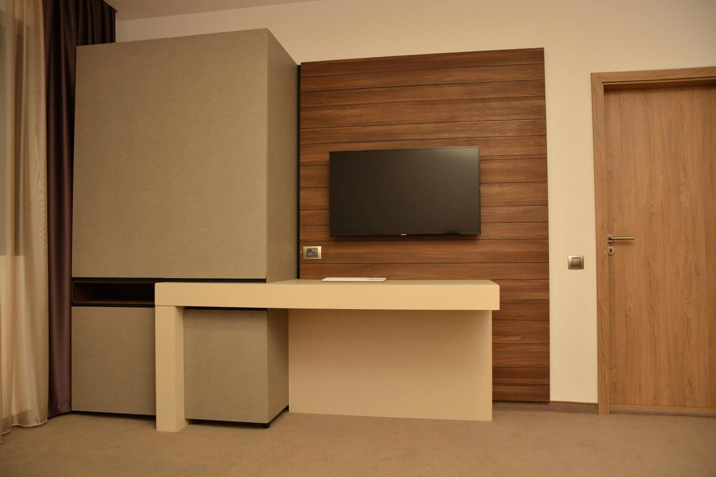 TV and multimedia in Hotel Lux Divina