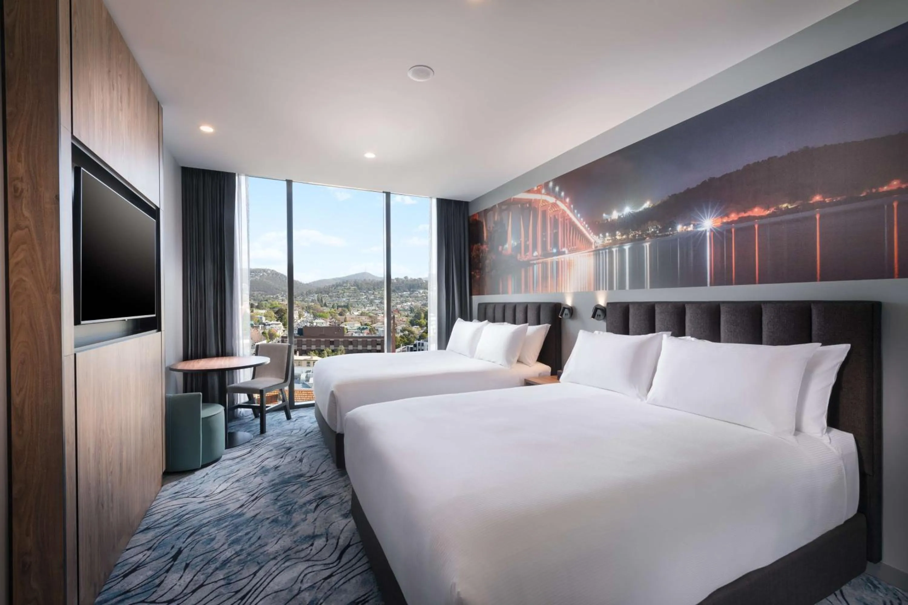 Bed in DoubleTree by Hilton Hobart