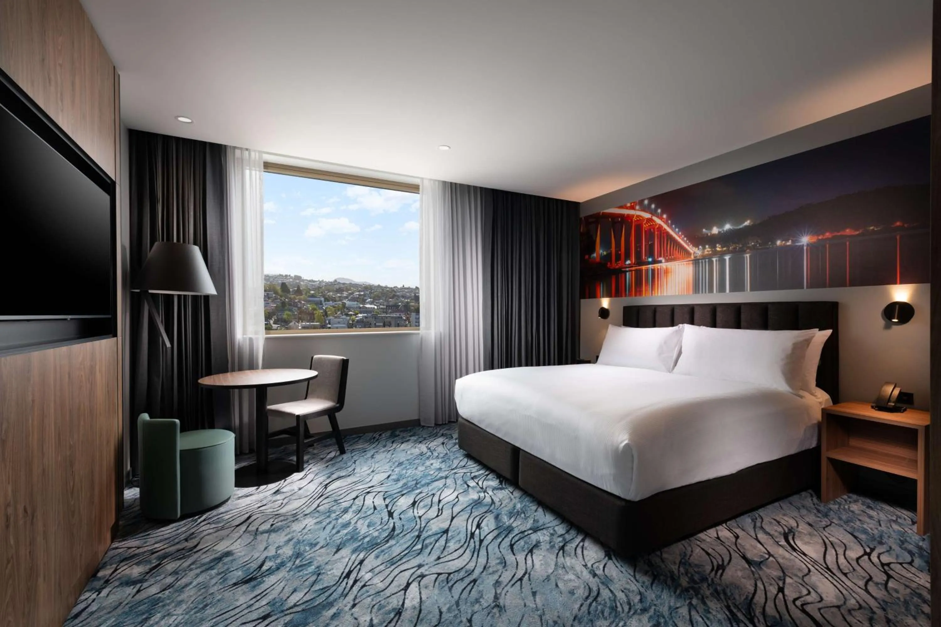 Bed in DoubleTree by Hilton Hobart