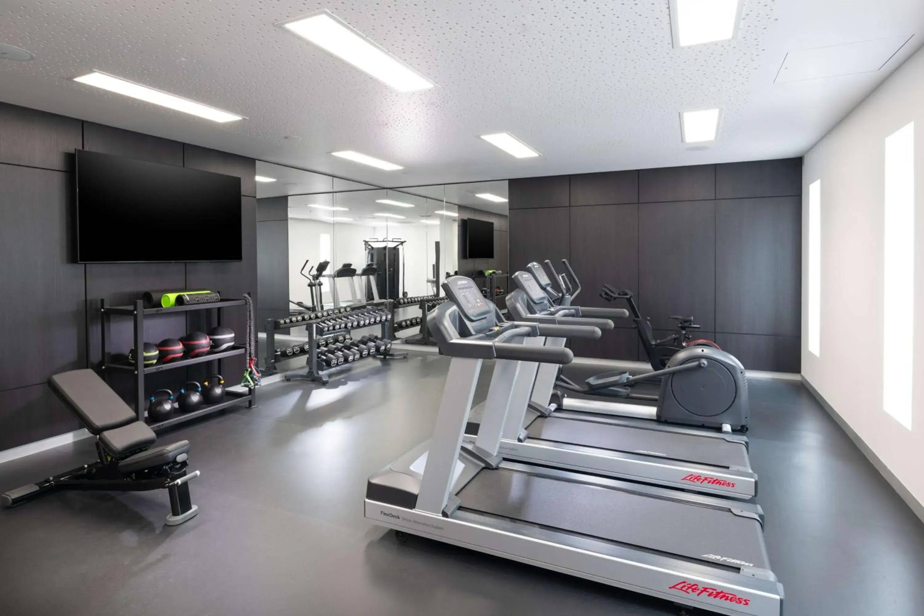 Fitness centre/facilities in DoubleTree by Hilton Hobart Fitness centre/facilities in DoubleTree by Hilton Hobart