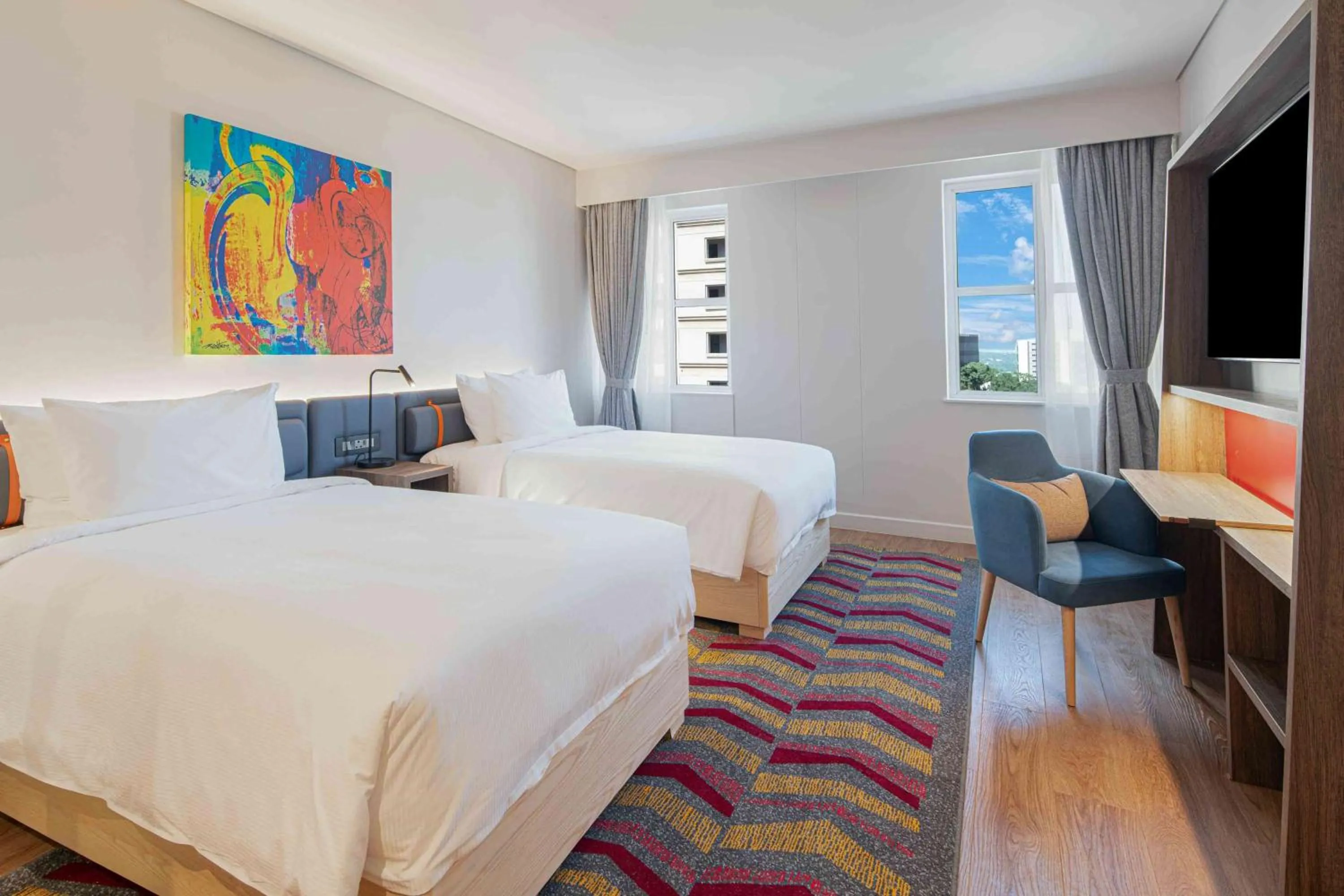 Bedroom, Bed in Hampton By Hilton Sandton Grayston