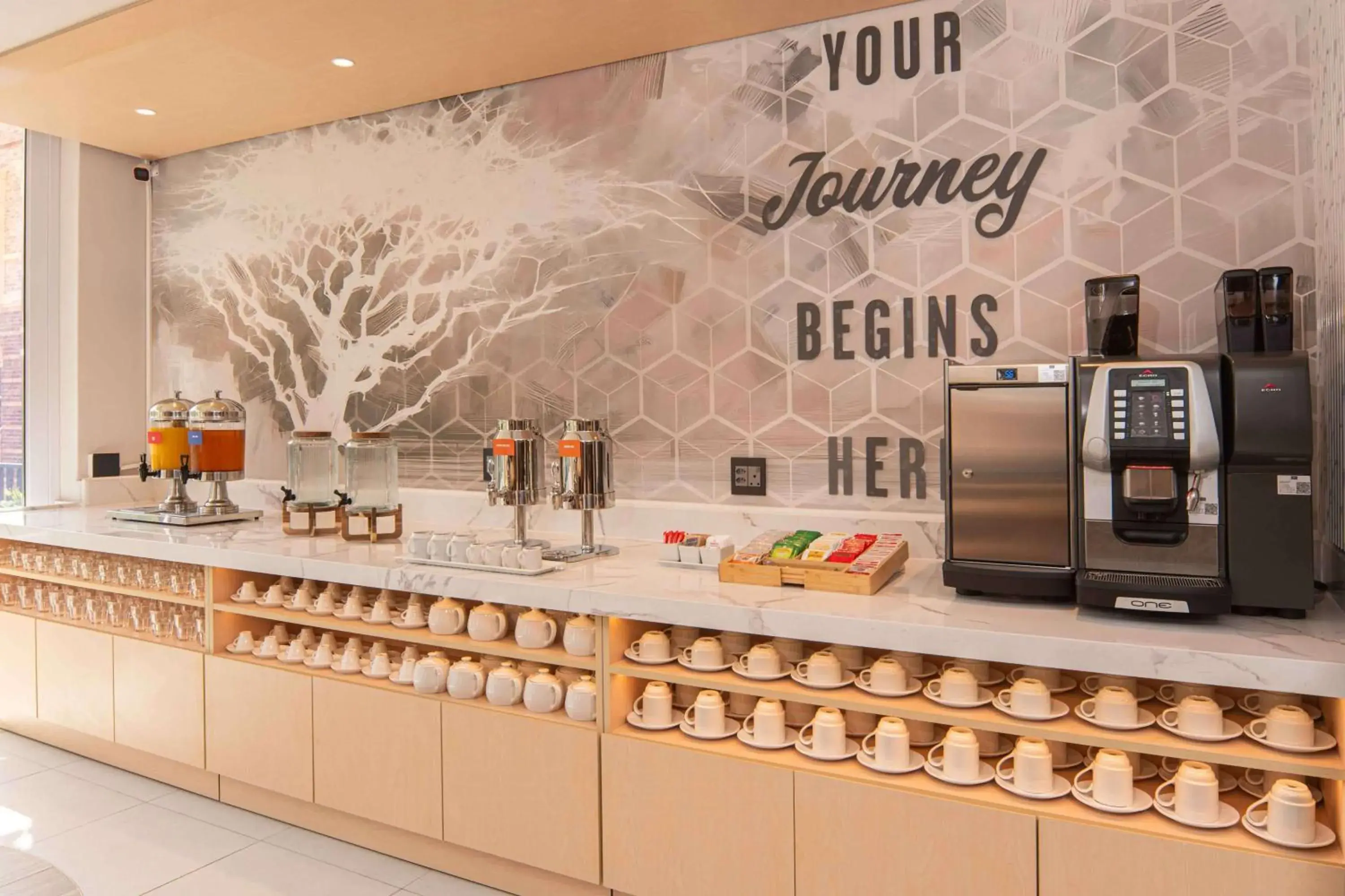 Restaurant/places to eat in Hampton By Hilton Sandton Grayston Restaurant/places to eat in Hampton By Hilton Sandton Grayston