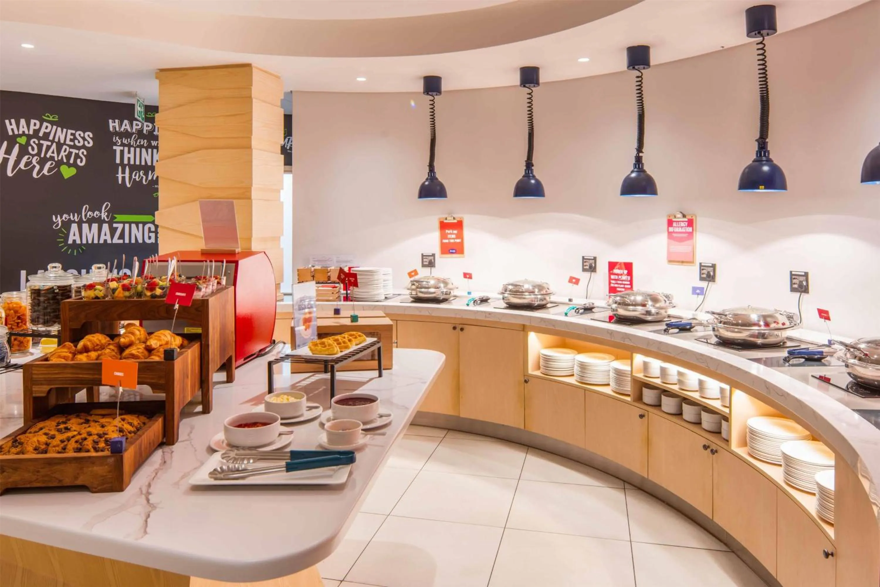 Breakfast in Hampton By Hilton Sandton Grayston