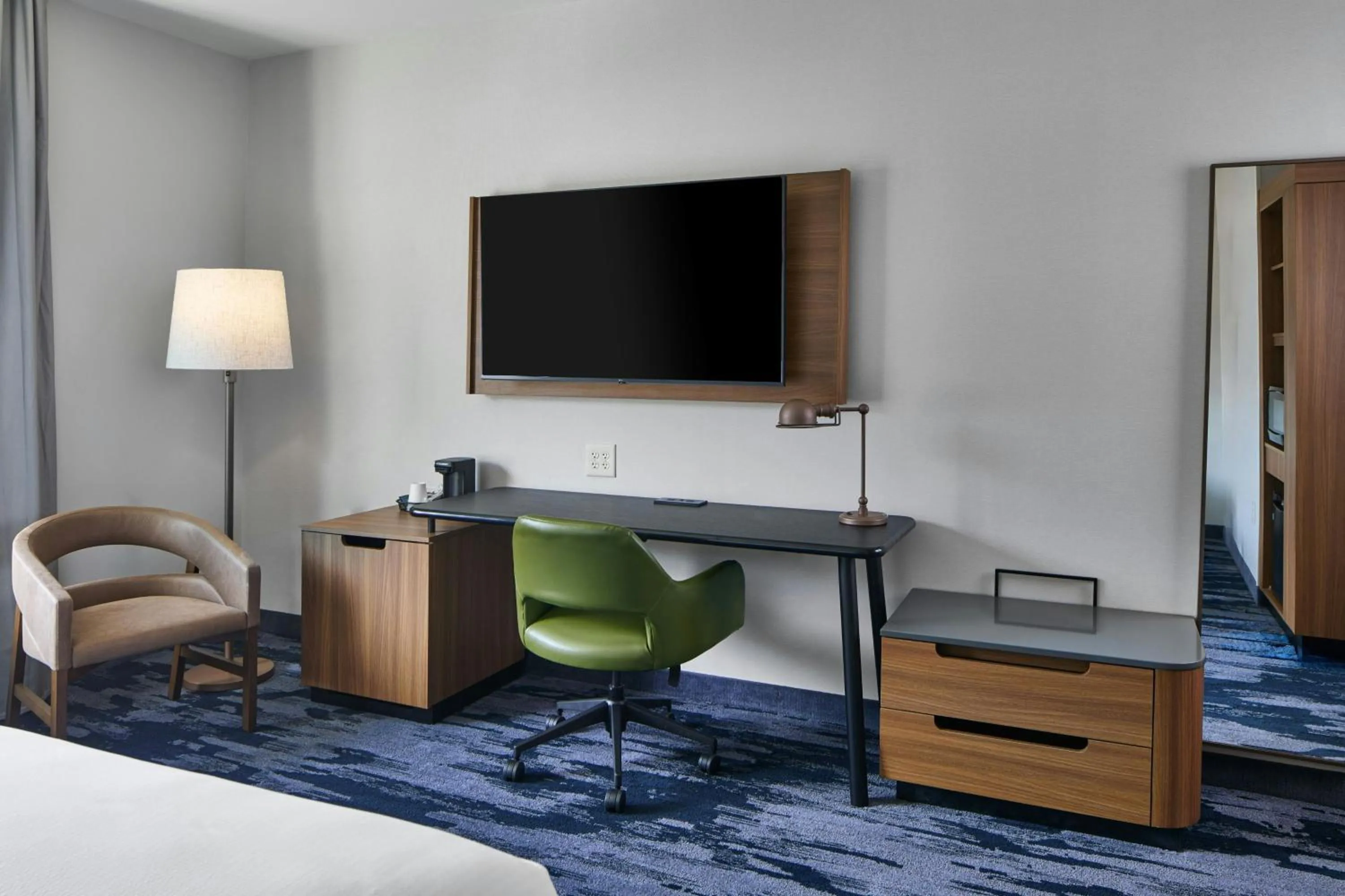 Photo of the whole room, Bed in Fairfield by Marriott Inn & Suites Cornelia