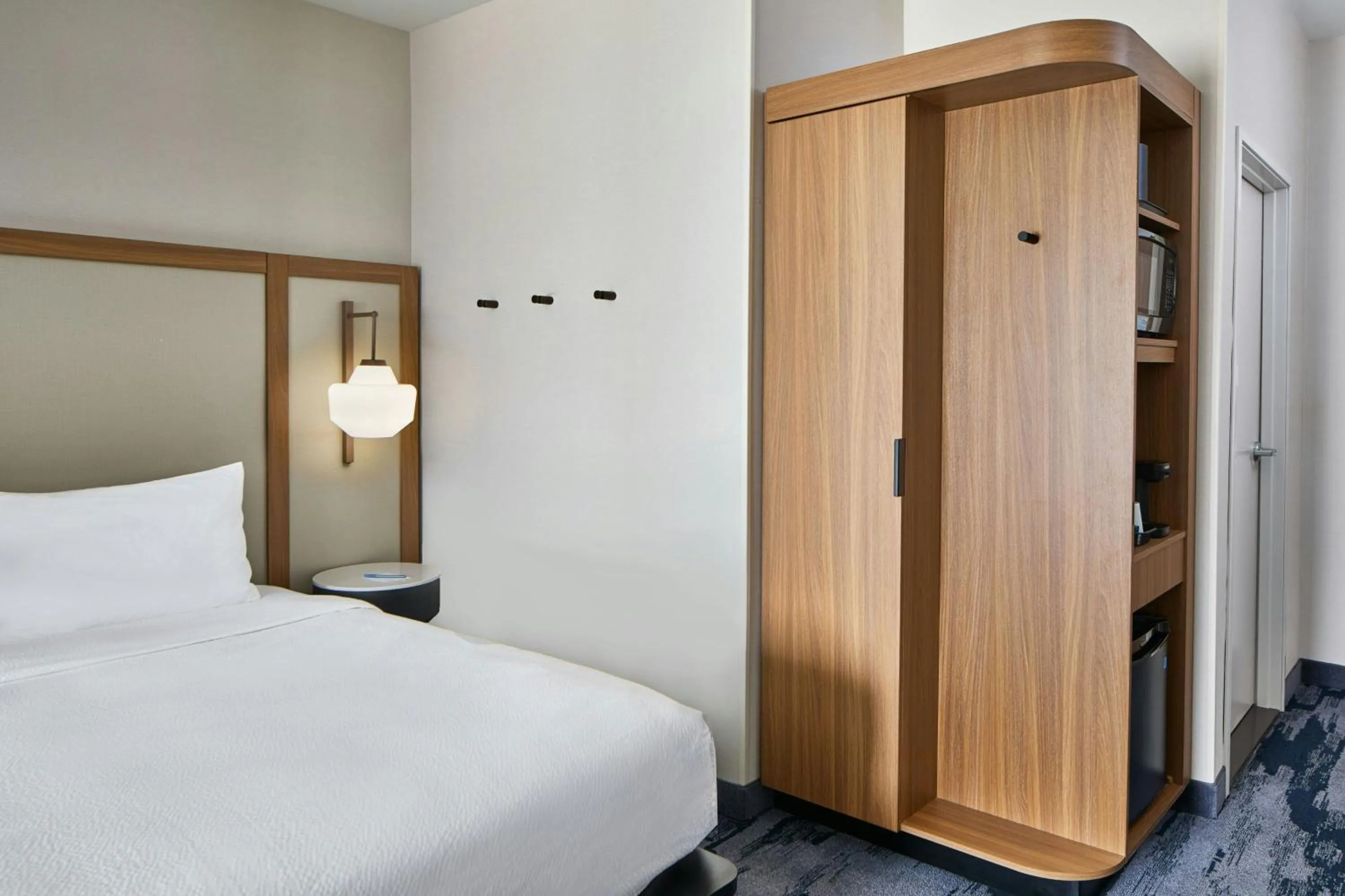 Photo of the whole room, Bed in Fairfield by Marriott Inn & Suites Cornelia