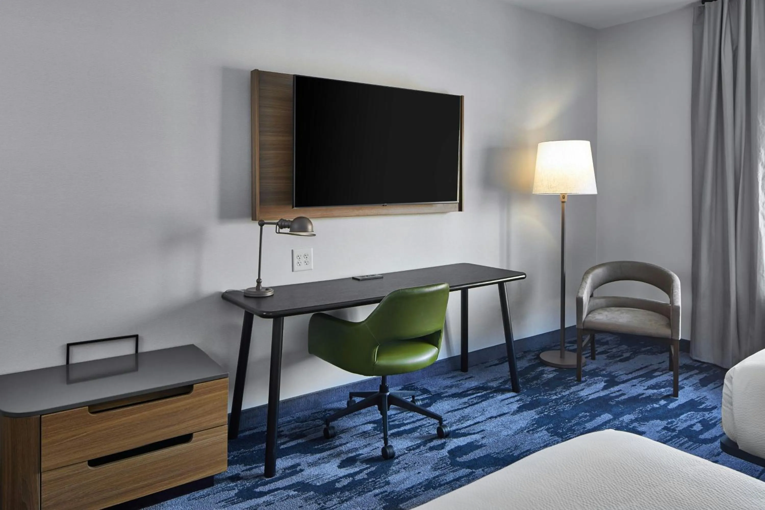Photo of the whole room, Bed in Fairfield by Marriott Inn & Suites Cornelia