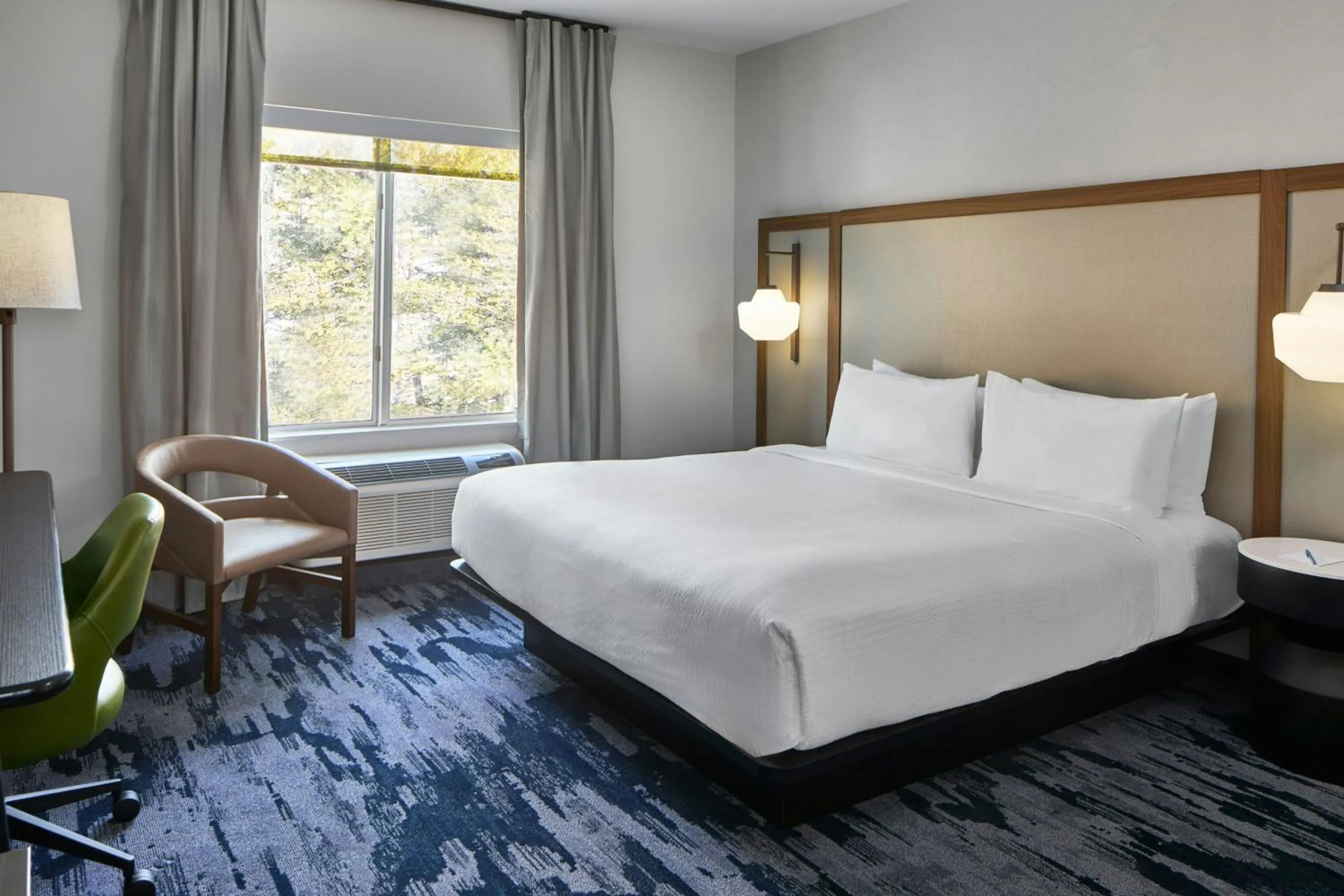 Photo of the whole room, Bed in Fairfield by Marriott Inn & Suites Cornelia