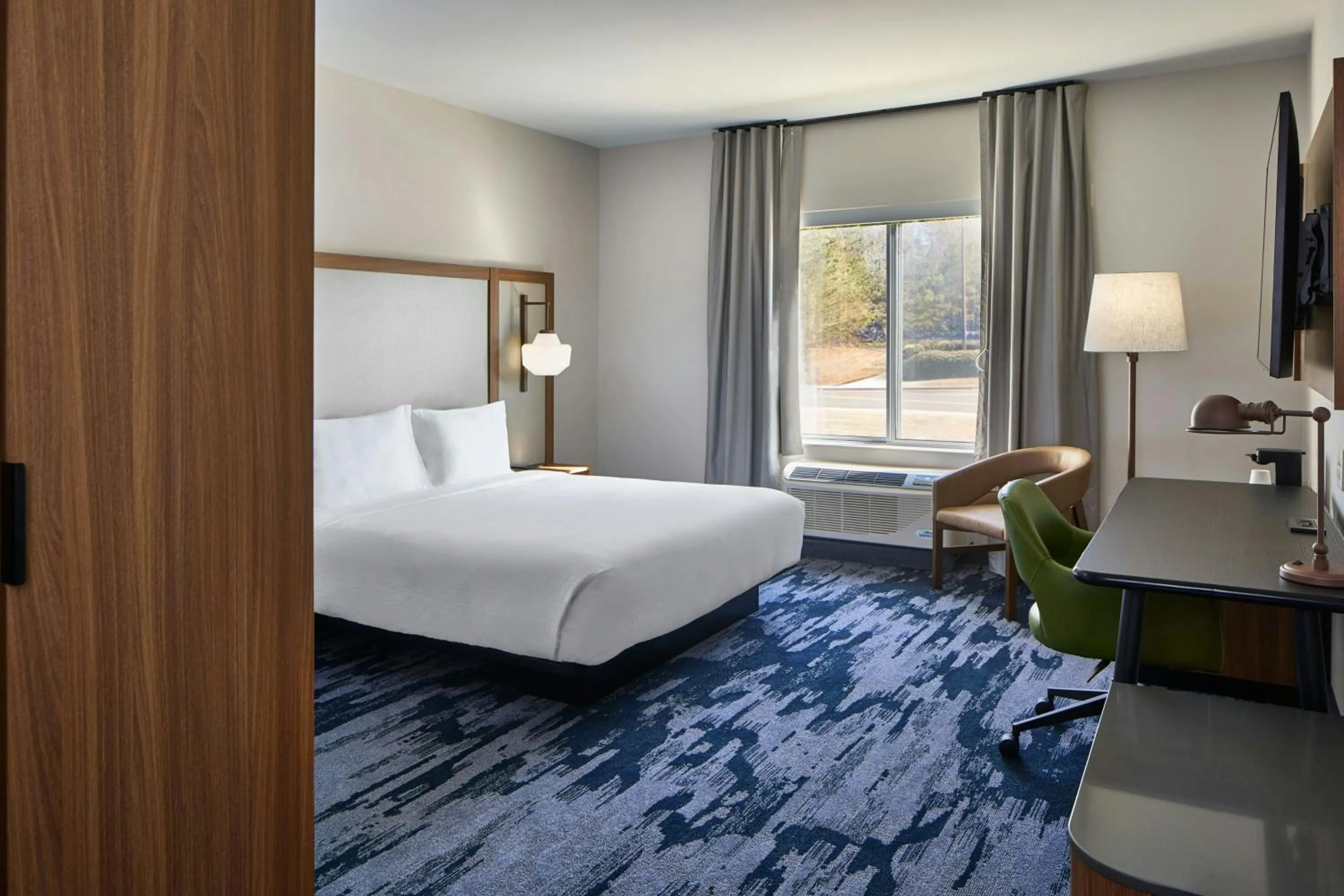 Photo of the whole room, Bed in Fairfield by Marriott Inn & Suites Cornelia