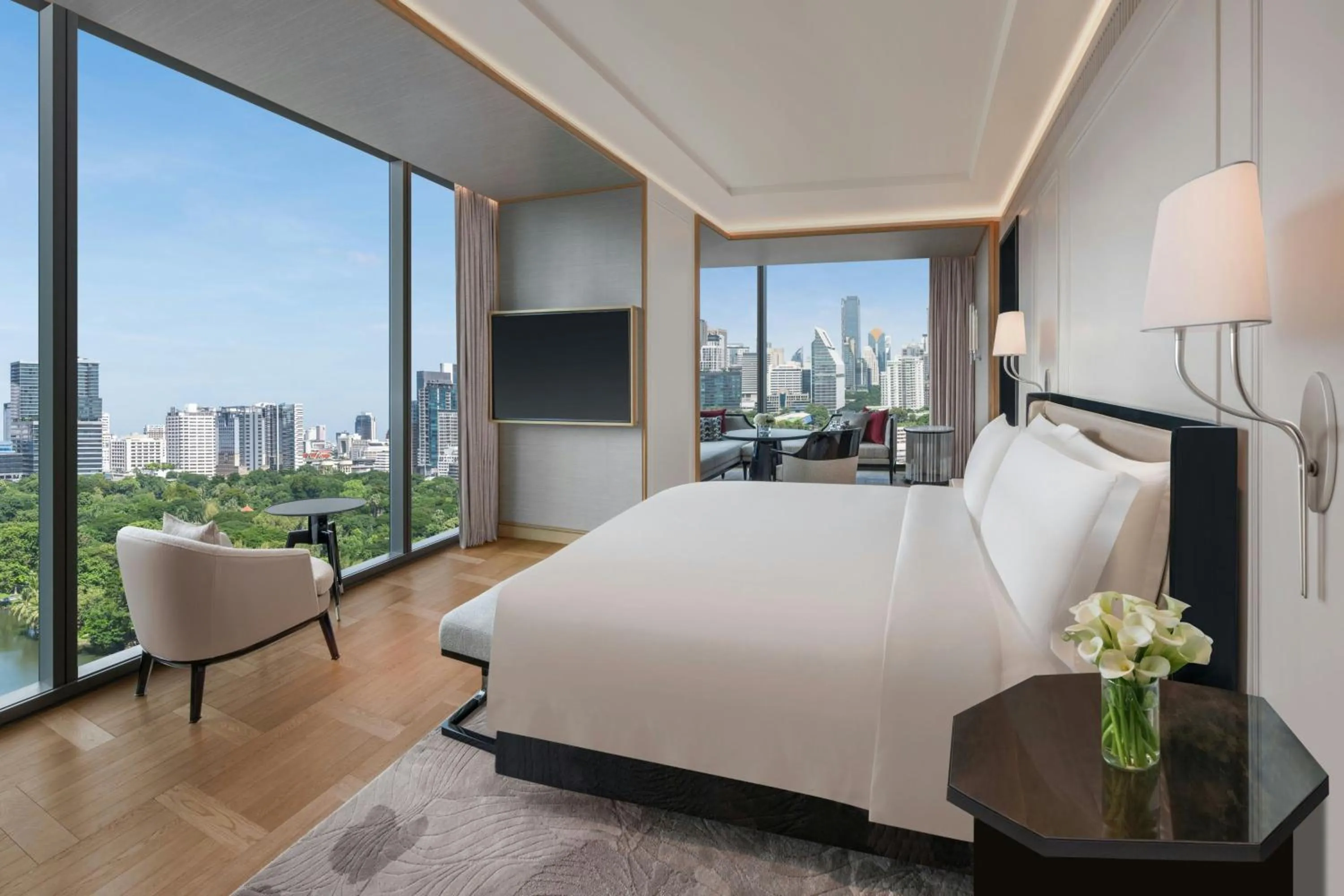 Bedroom, Bed in The Ritz-Carlton, Bangkok