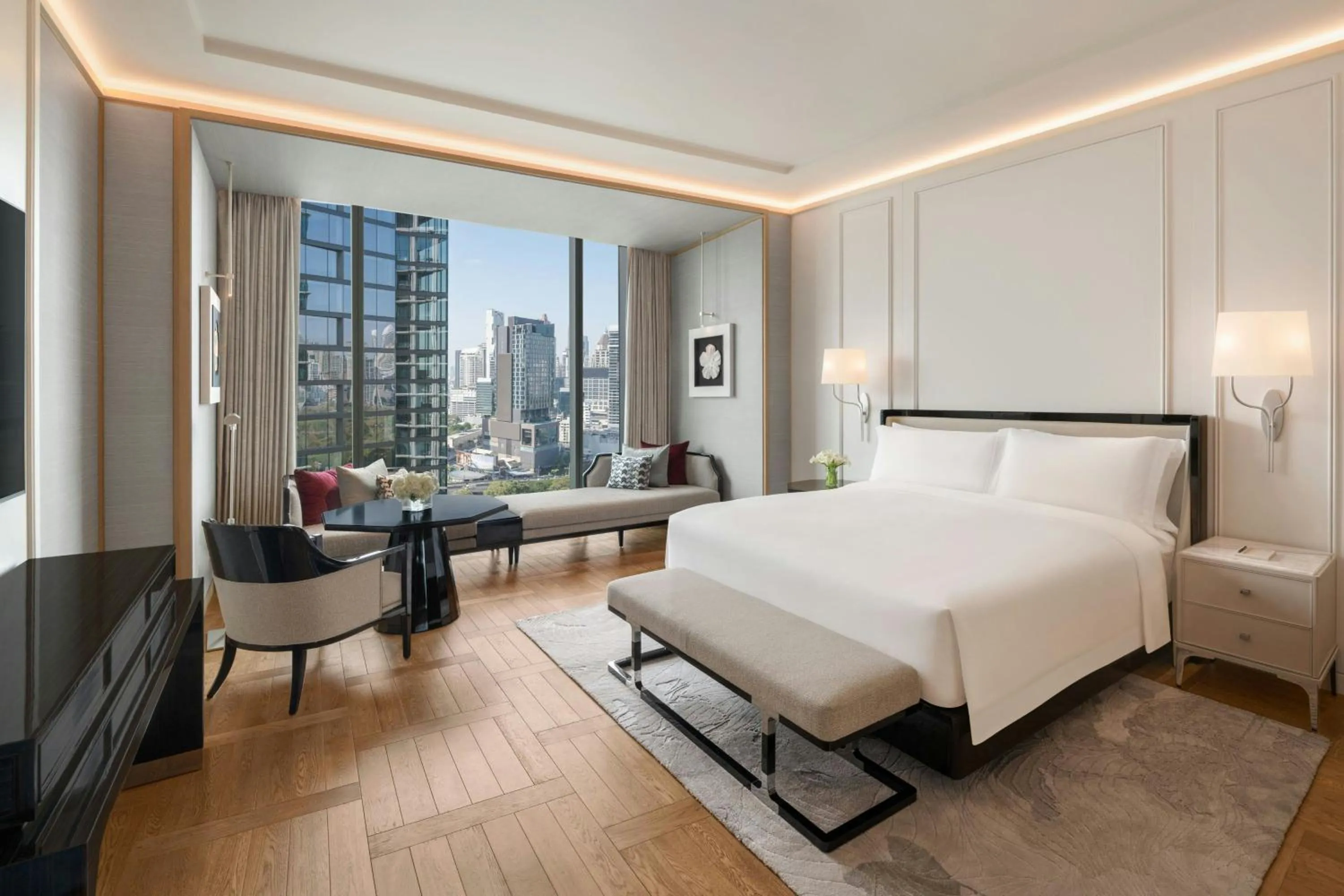 Photo of the whole room, Bed in The Ritz-Carlton, Bangkok