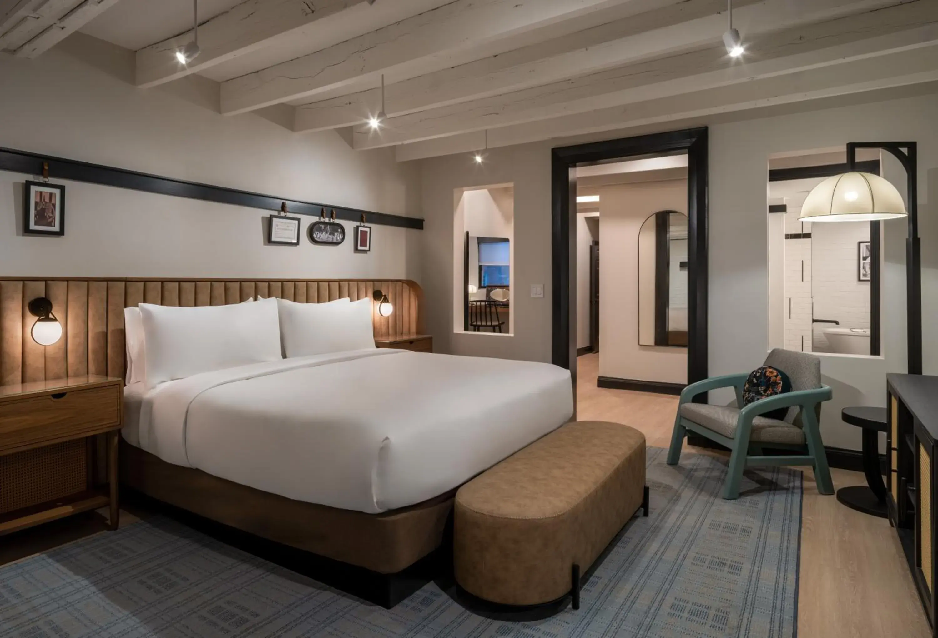 Bed in Visitation Hotel Fredrick, a Tribute Portfolio Hotel Bed in Visitation Hotel Fredrick, a Tribute Portfolio Hotel