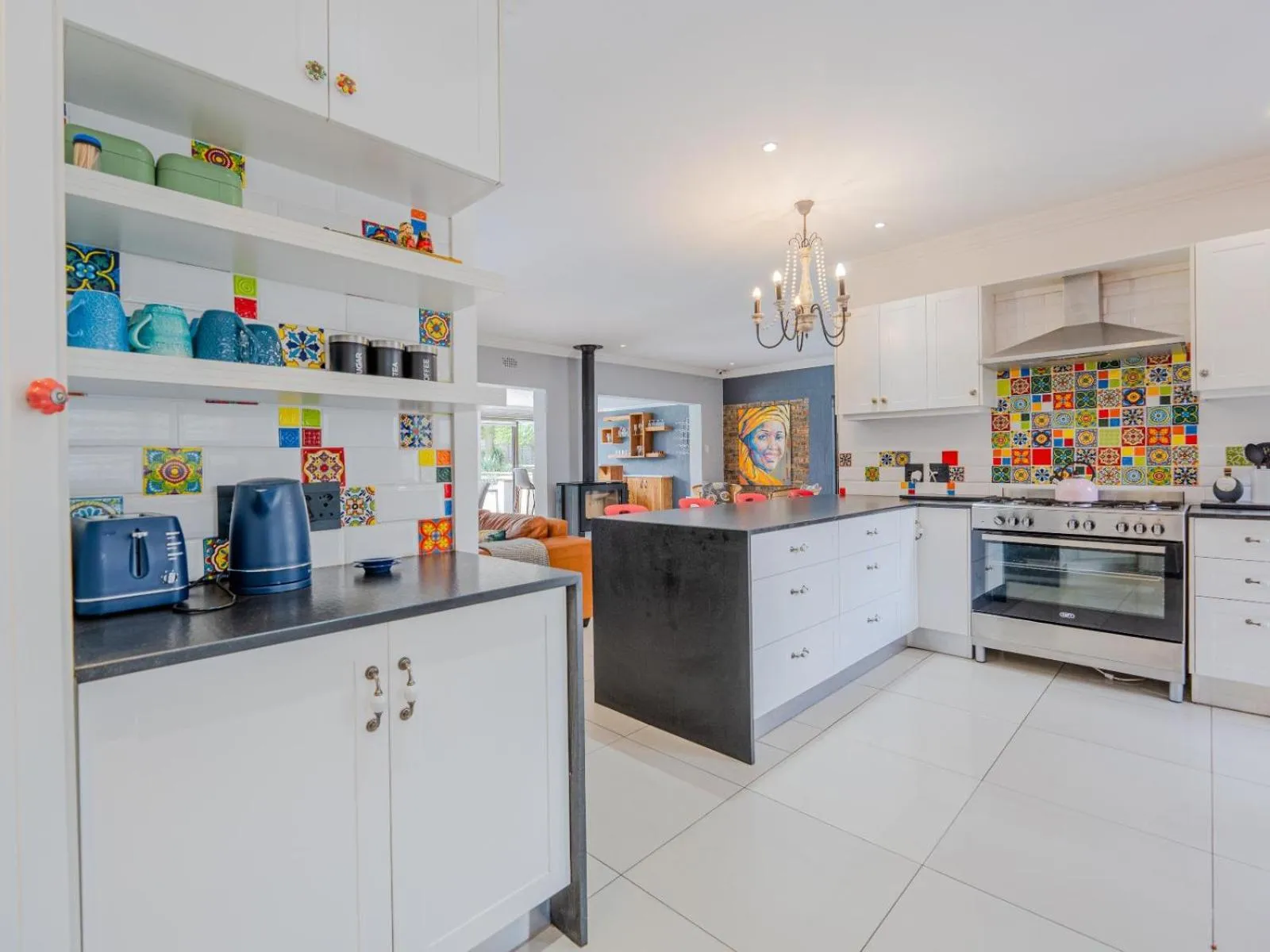 Kitchen or kitchenette in 4 On Mangaan