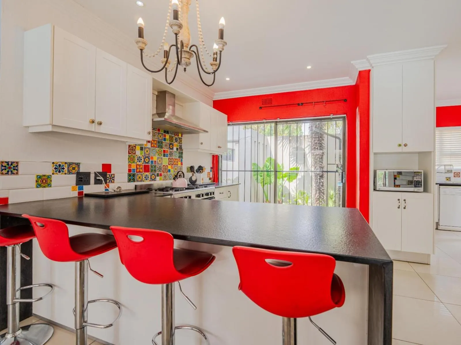 Kitchen or kitchenette in 4 On Mangaan