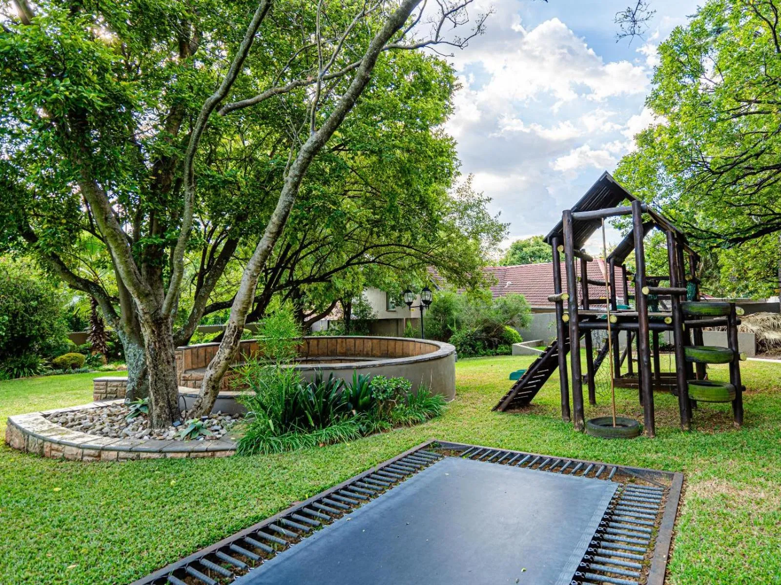 Children play ground in 4 On Mangaan