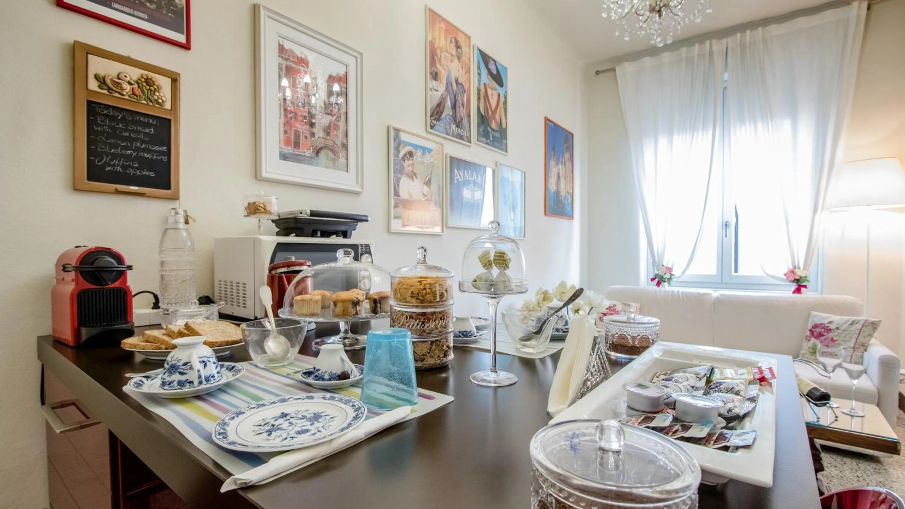 Coffee/tea facilities in B&B Guerrazzi