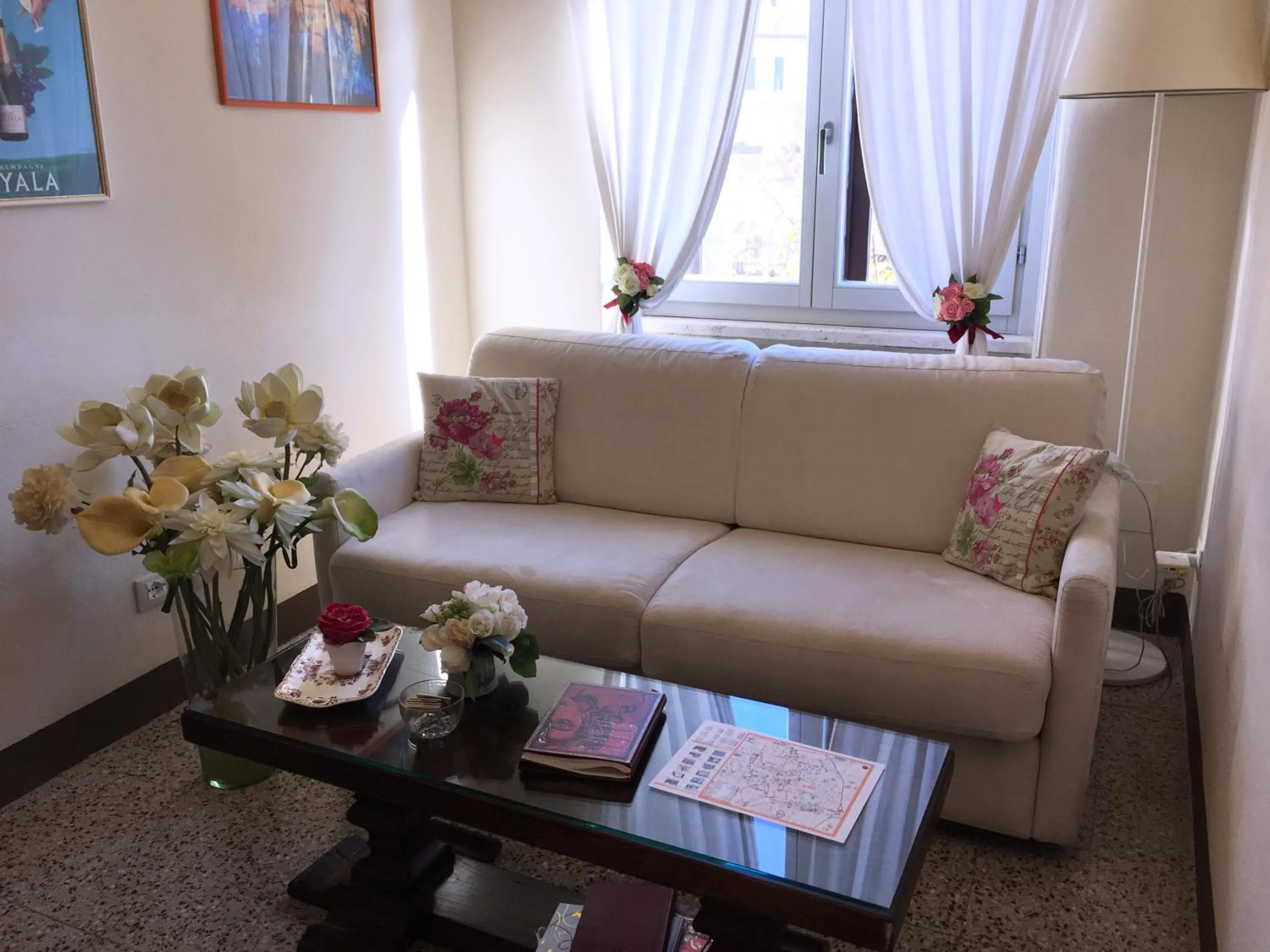 Living room, Bed in B&B Guerrazzi
