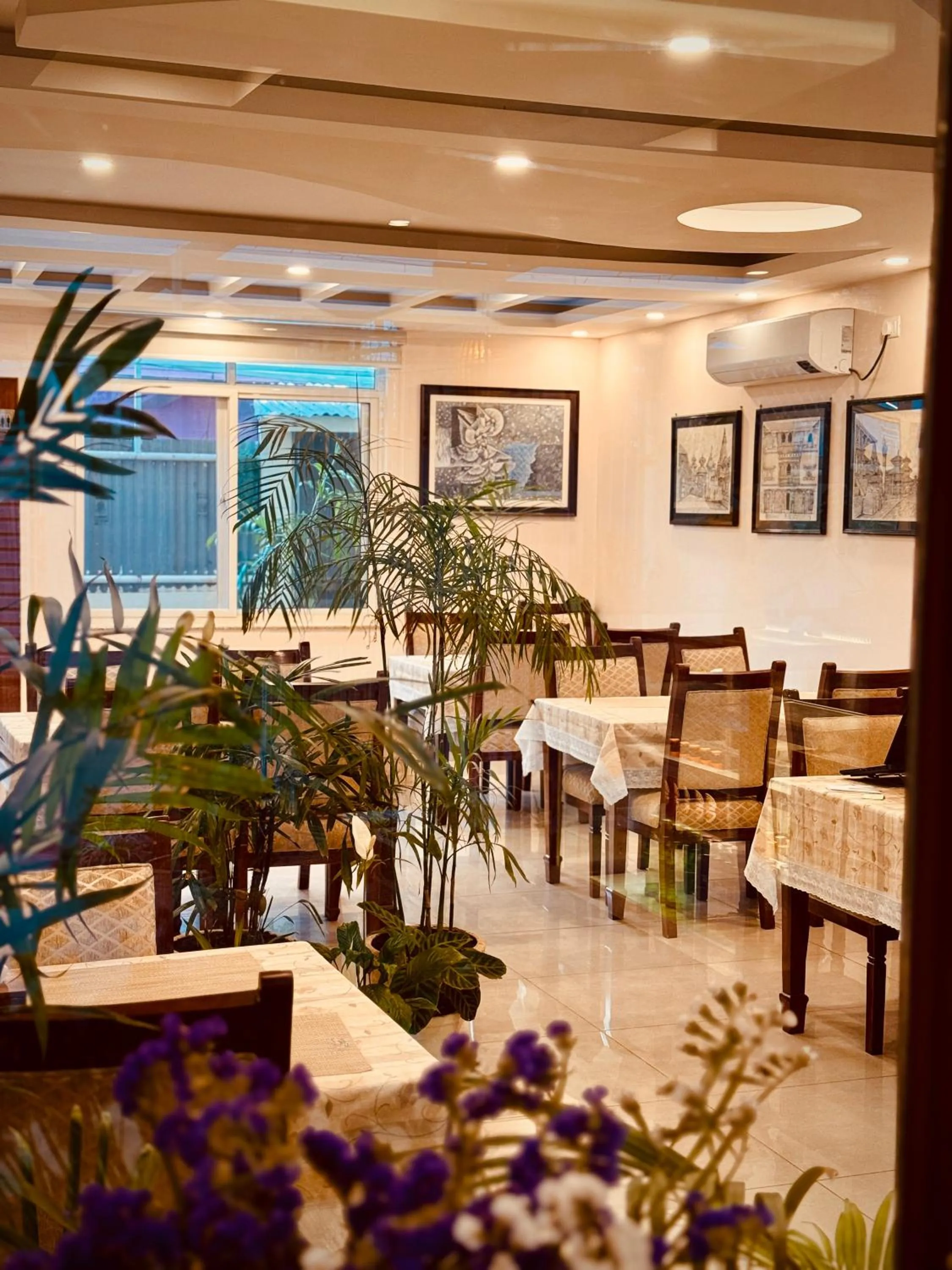 Restaurant/places to eat in Hotel Bayberry Kathmandu - Near Tribhuvan International Airport