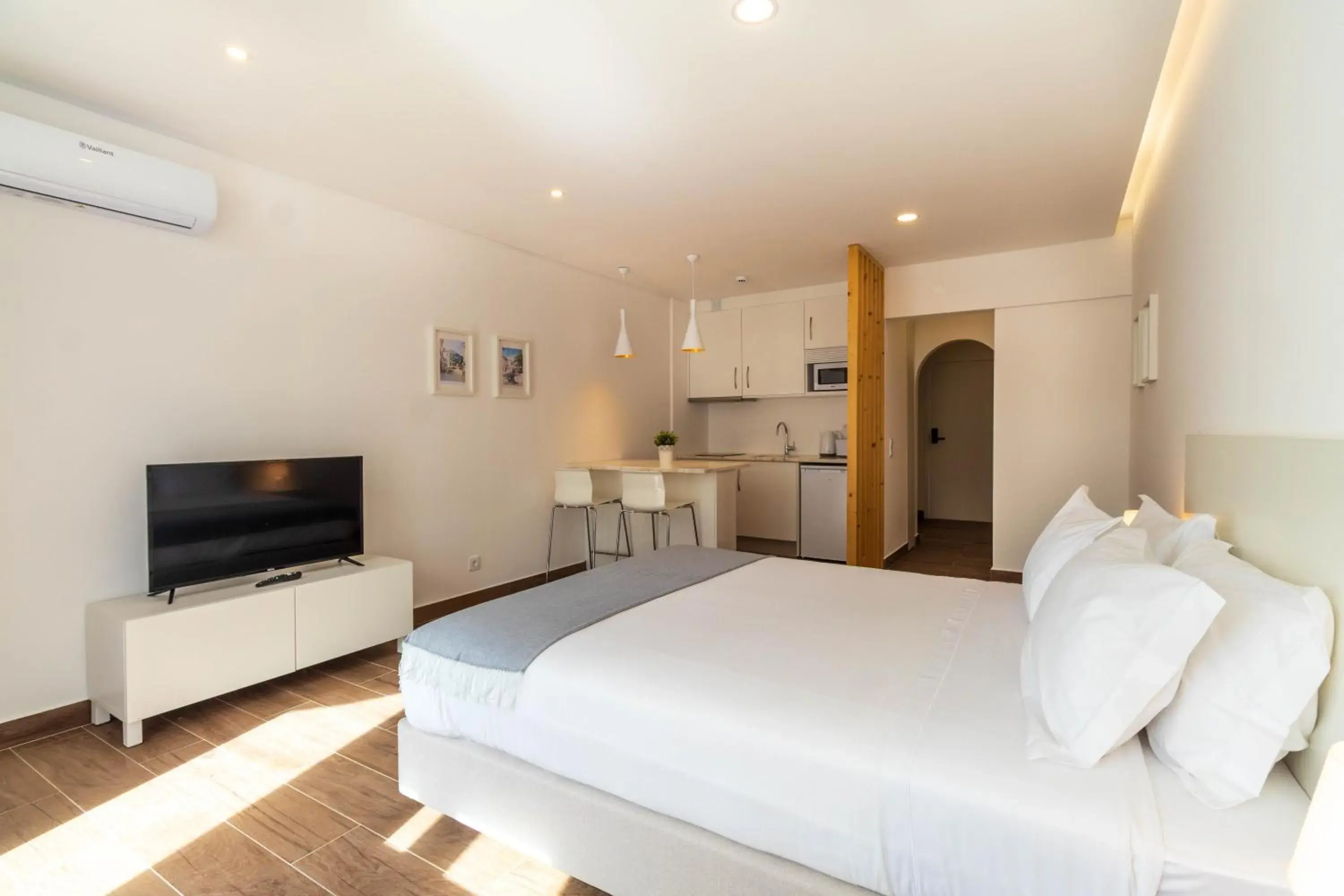 The Navigator - Ocean Heights The Navigator - Ocean Heights