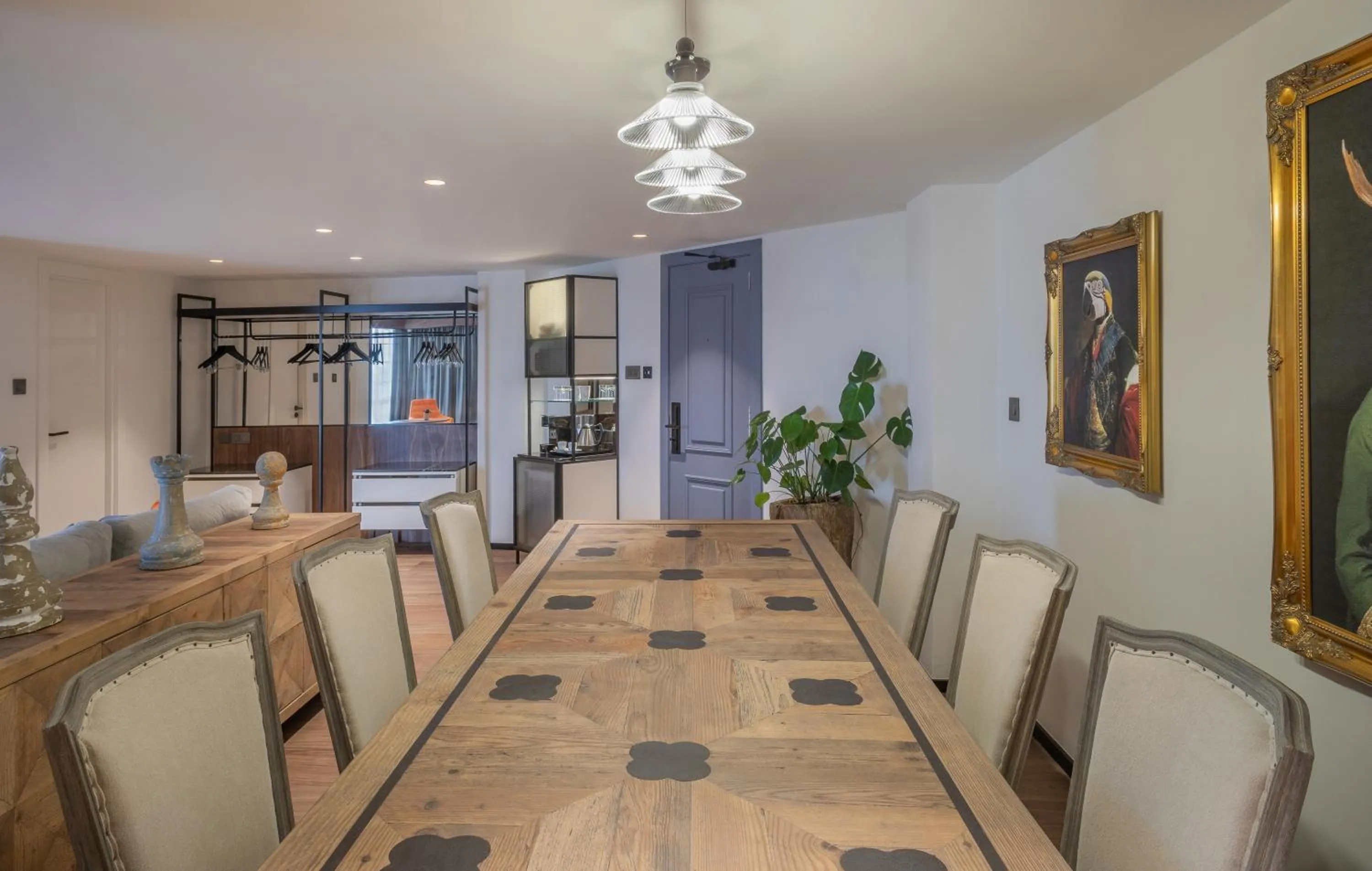 Dining area in The Level at Melia White House
