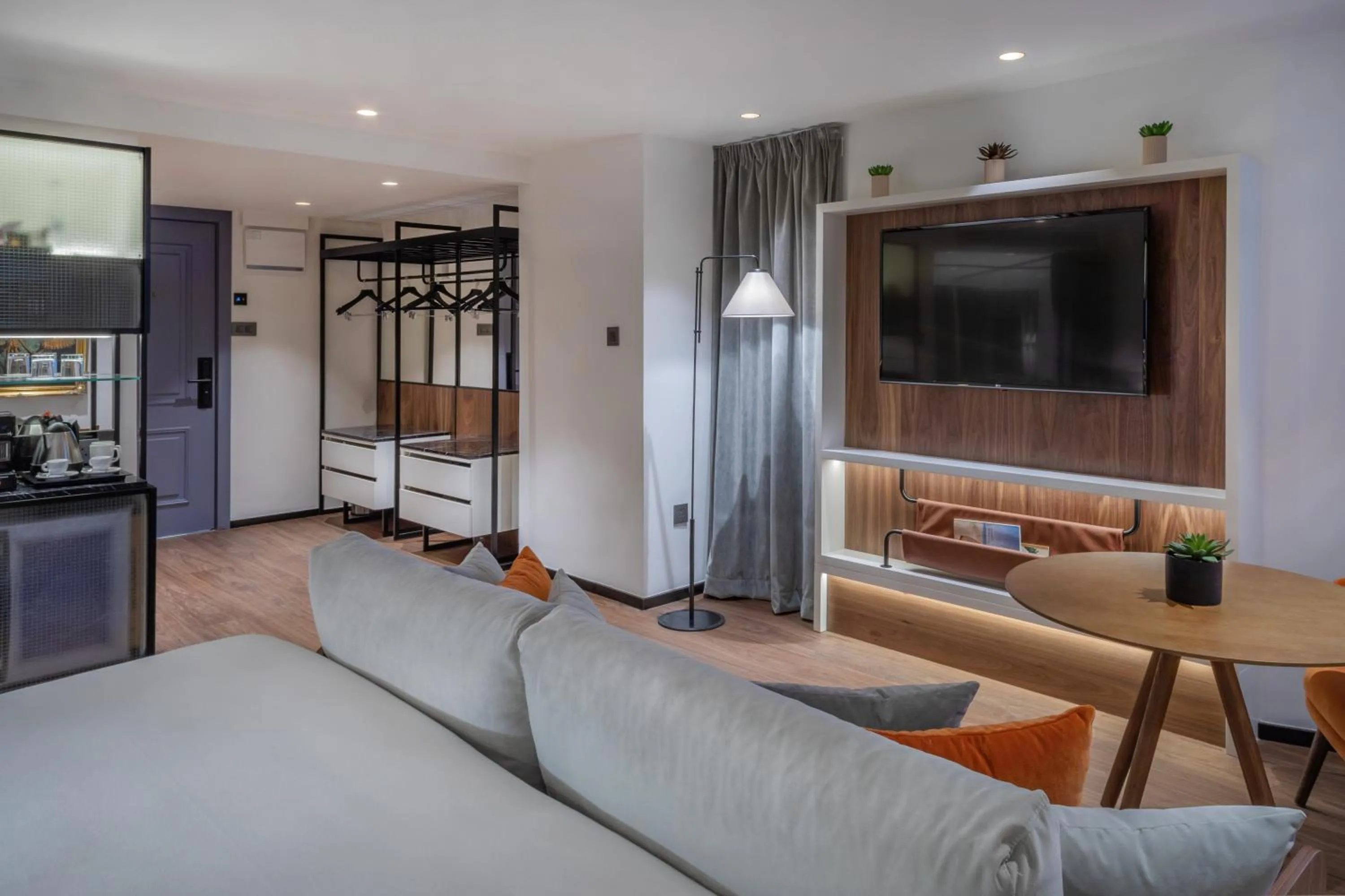 TV and multimedia in The Level at Melia White House