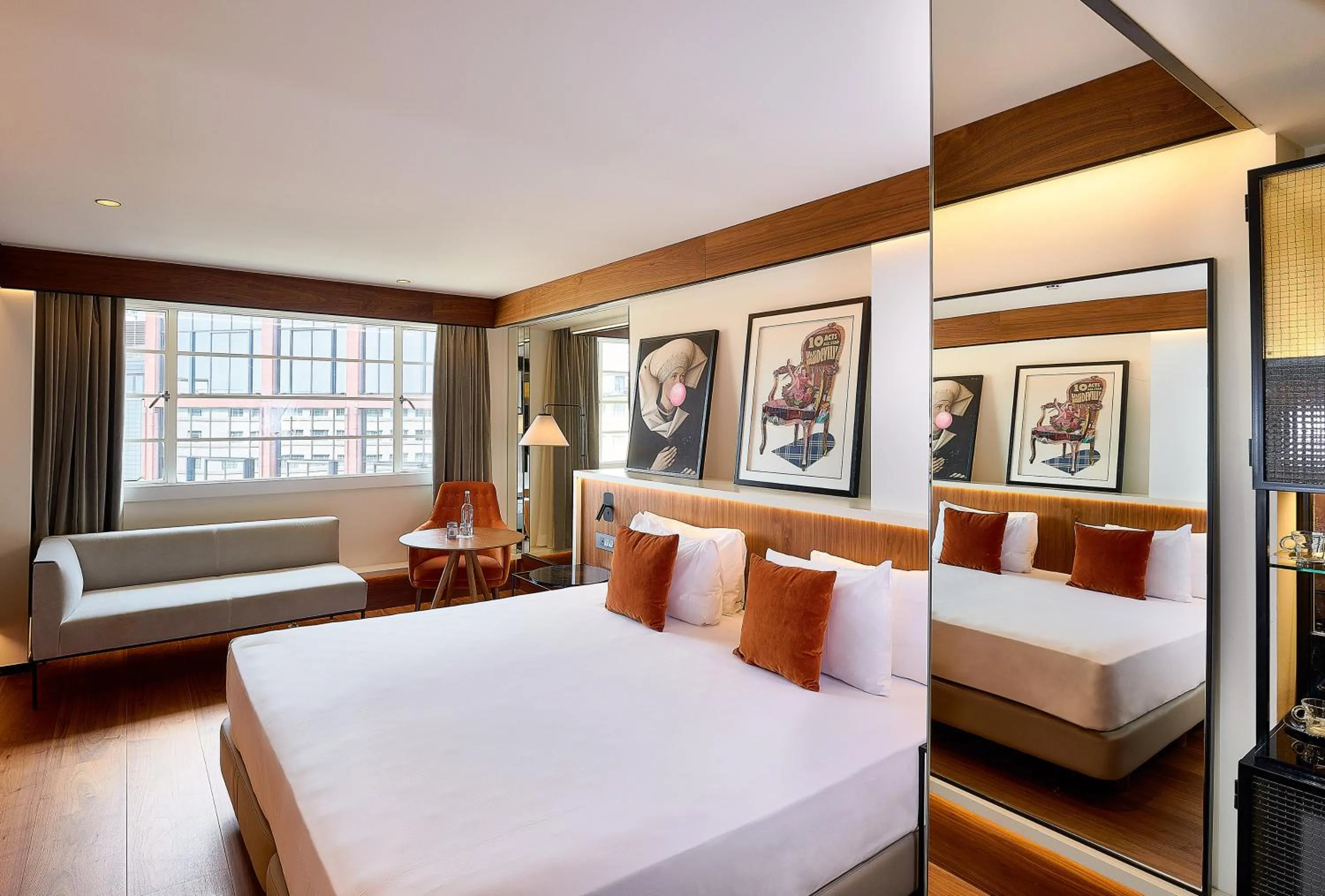 Bed in The Level at Melia White House