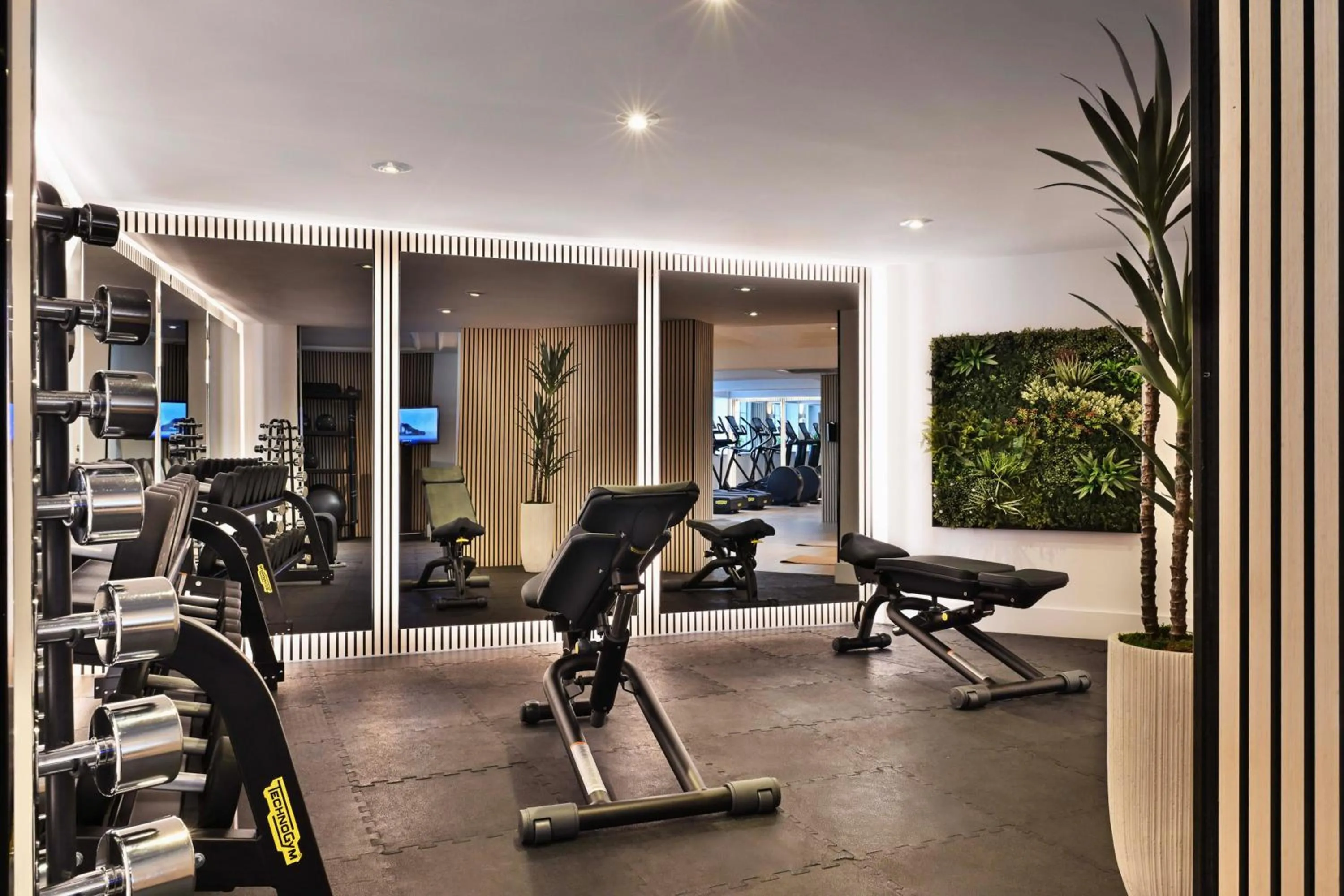 Fitness centre/facilities in The Level at Melia White House