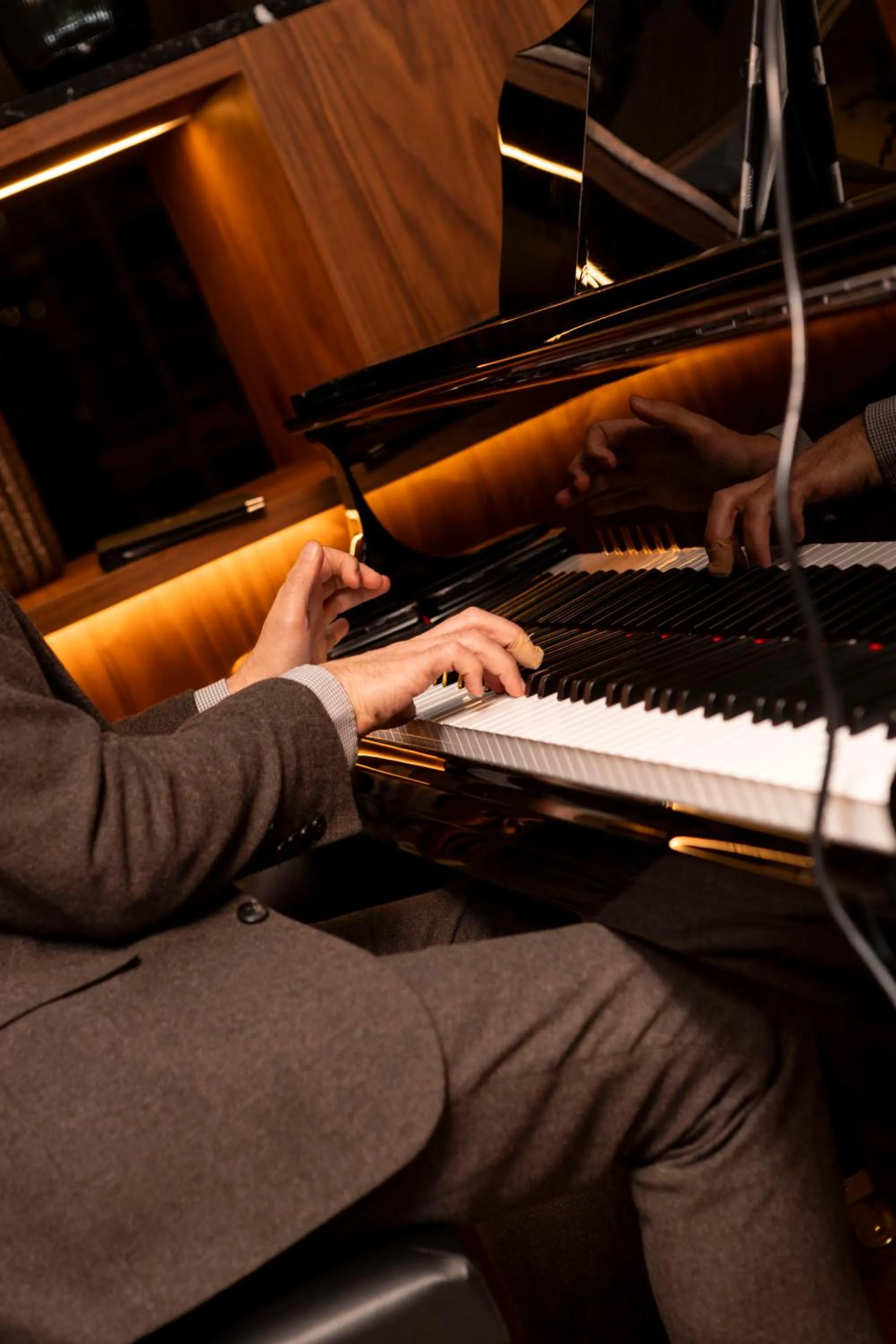 People in The Level at Melia White House