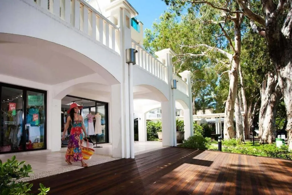 Palm Cove Studio Apartments