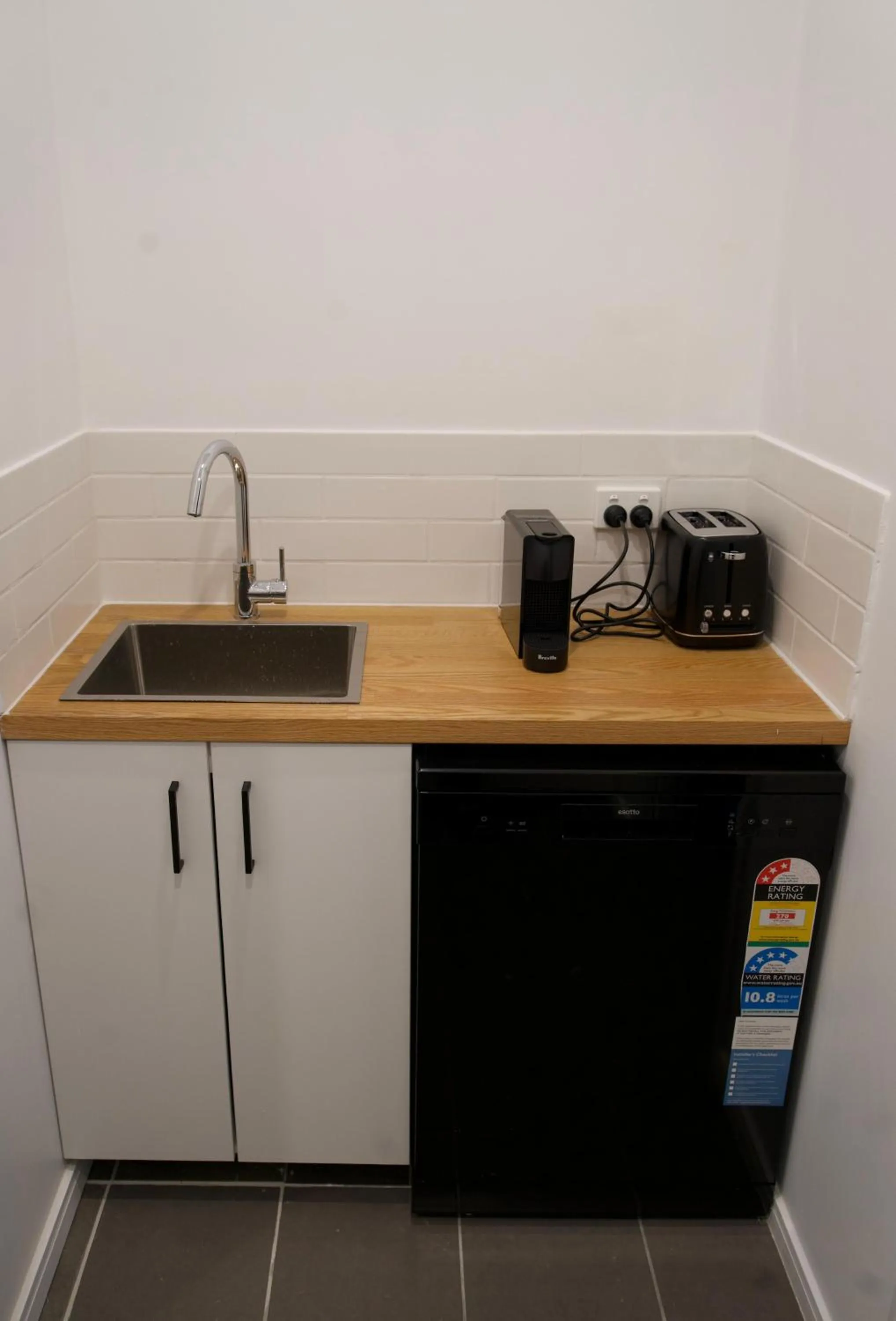 Palm Cove Studio Apartments