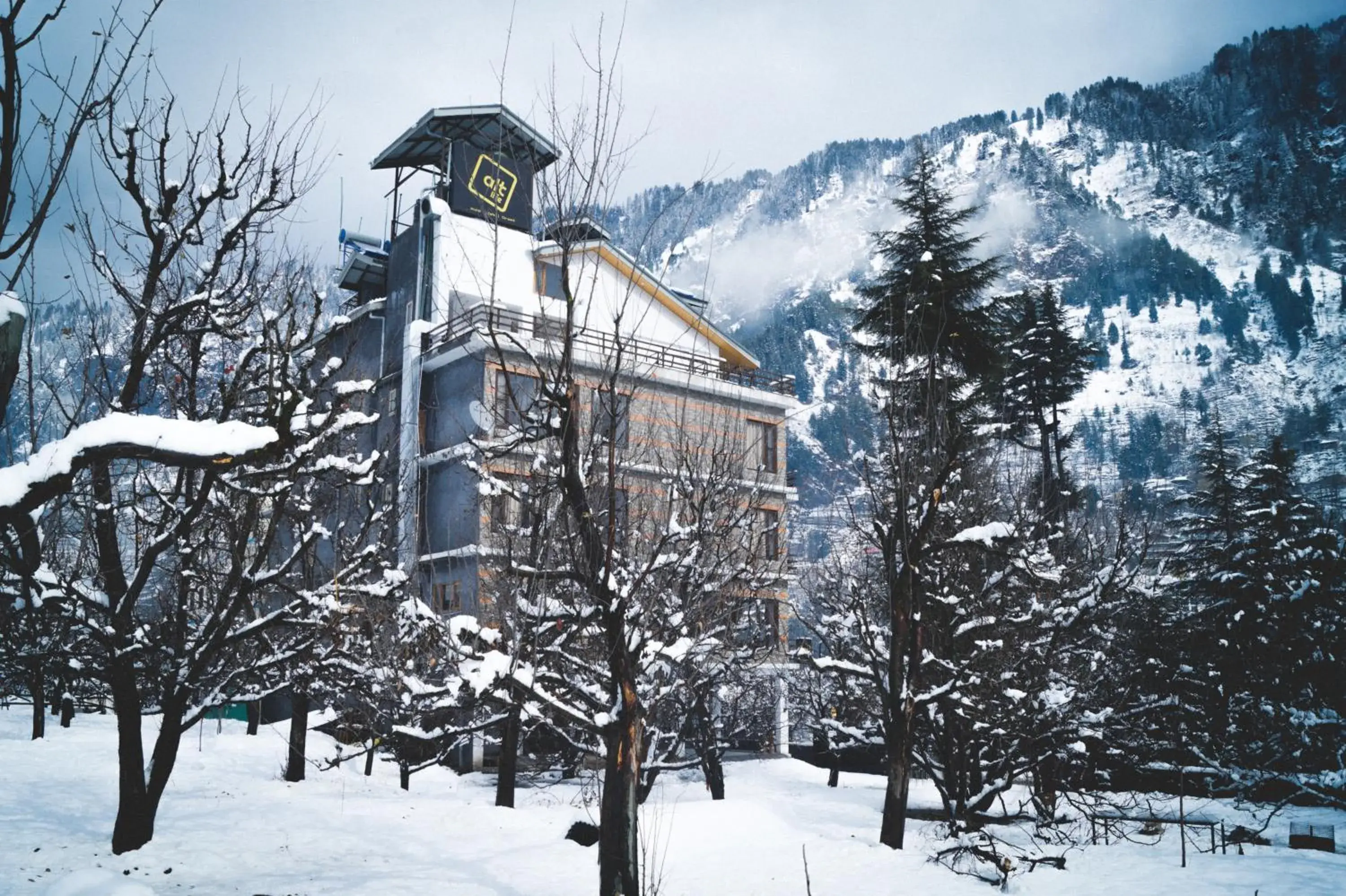 Property building in Alt Life Manali, Old Manali Property building in Alt Life Manali, Old Manali