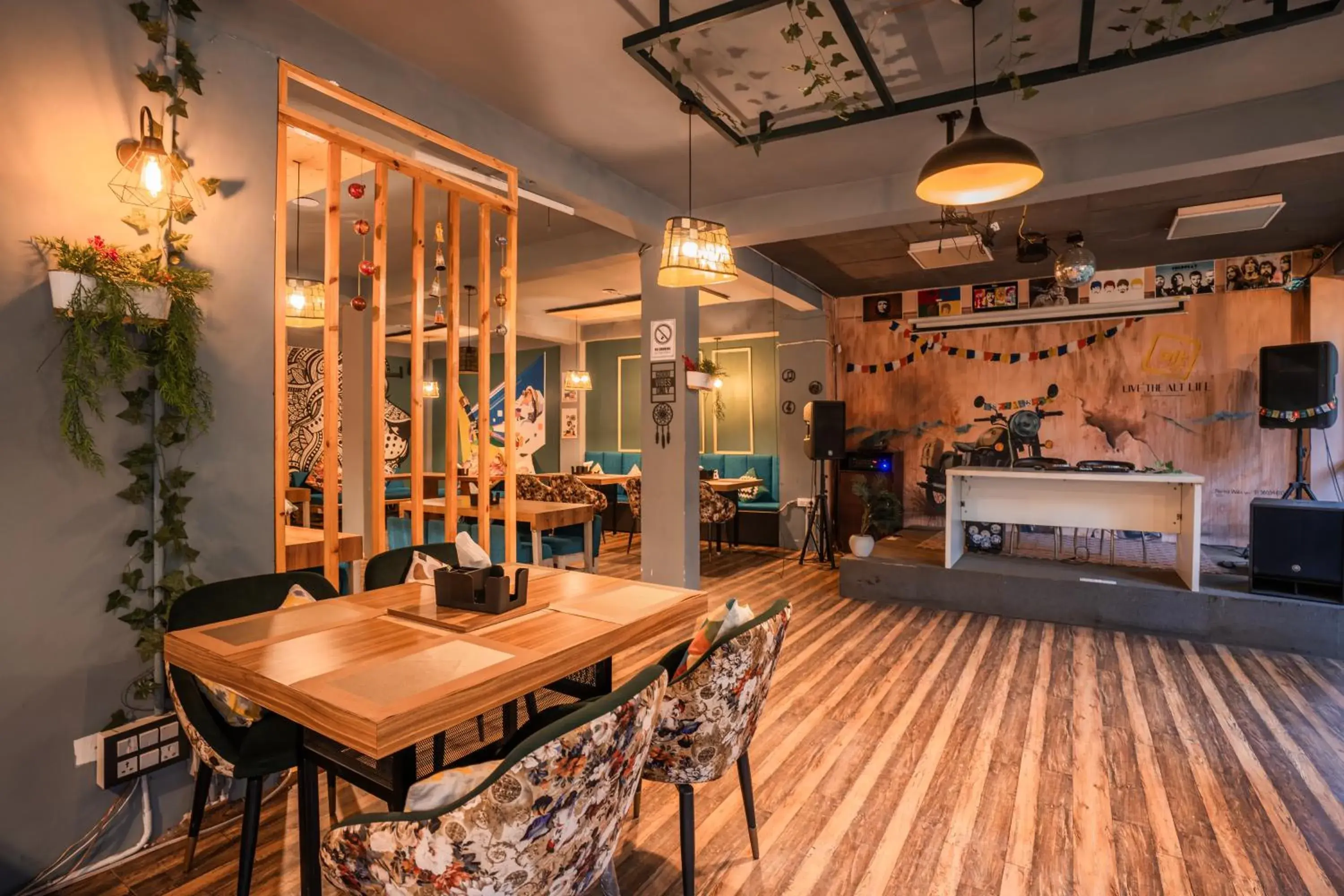 Restaurant/places to eat in Alt Life Manali, Old Manali Restaurant/places to eat in Alt Life Manali, Old Manali