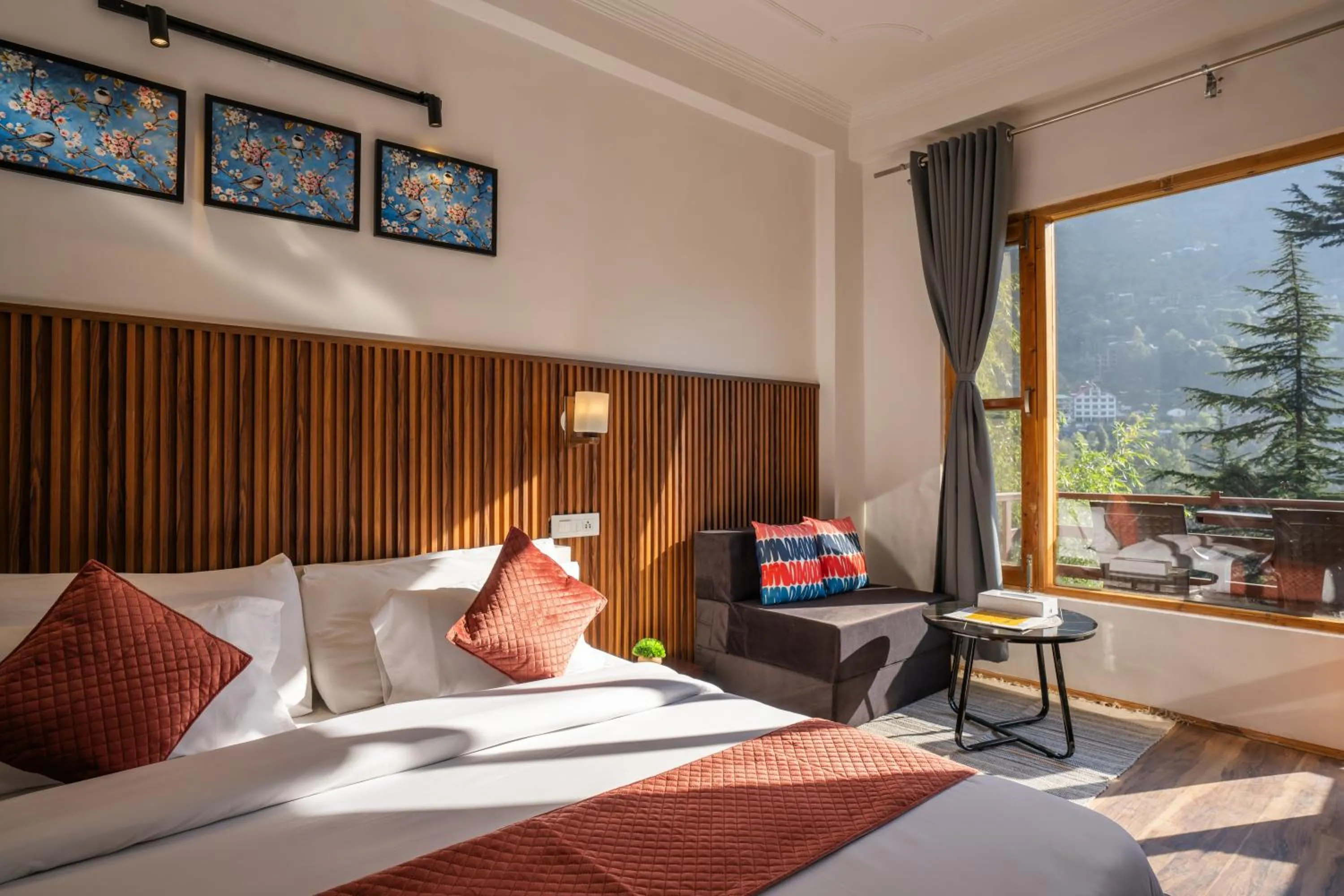 Photo of the whole room, Bed in Alt Life Manali, Old Manali