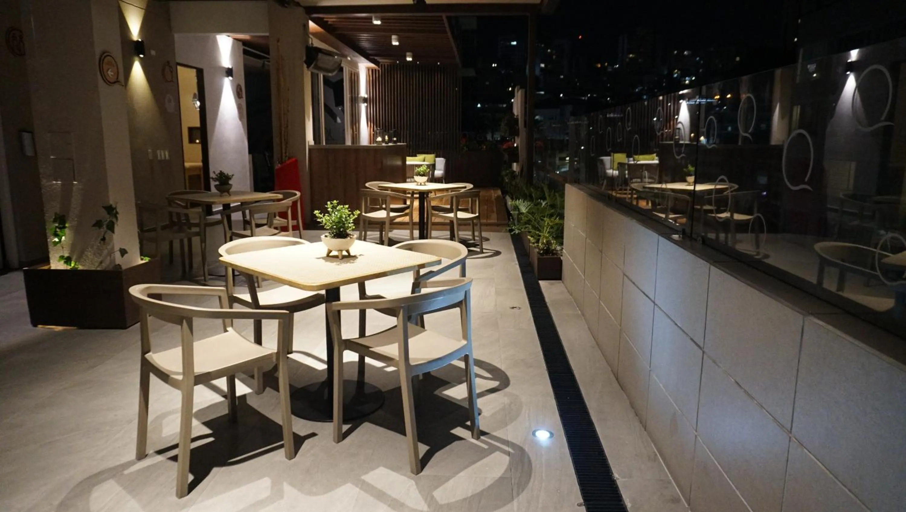 Dining area in Quo Quality Hotel