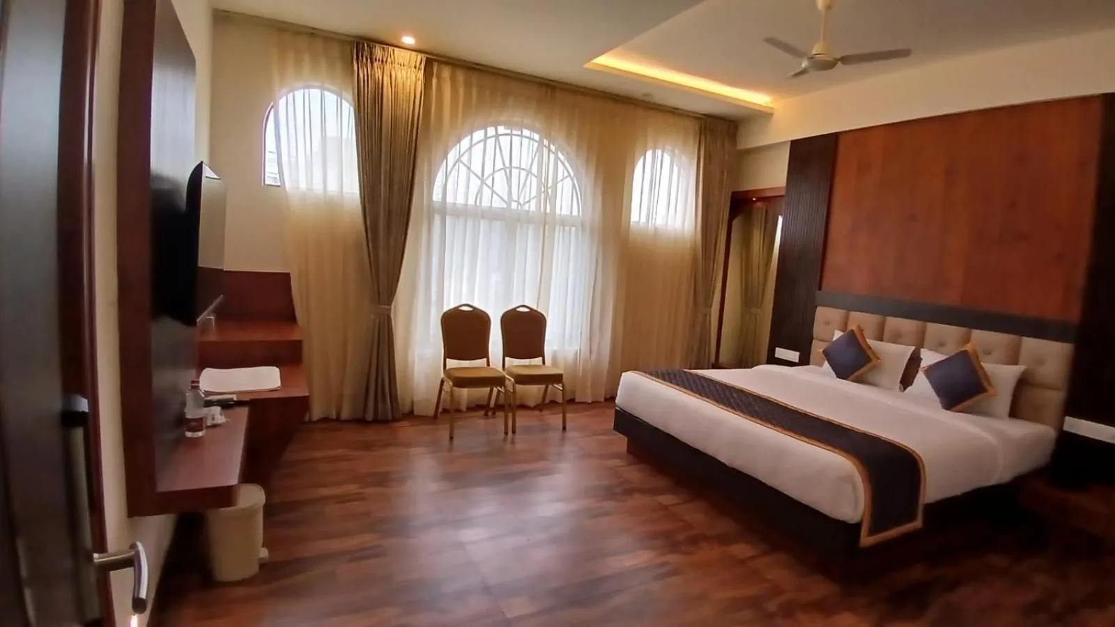 Bed in PPH Living Rajathagiri Palace Premium Rooms